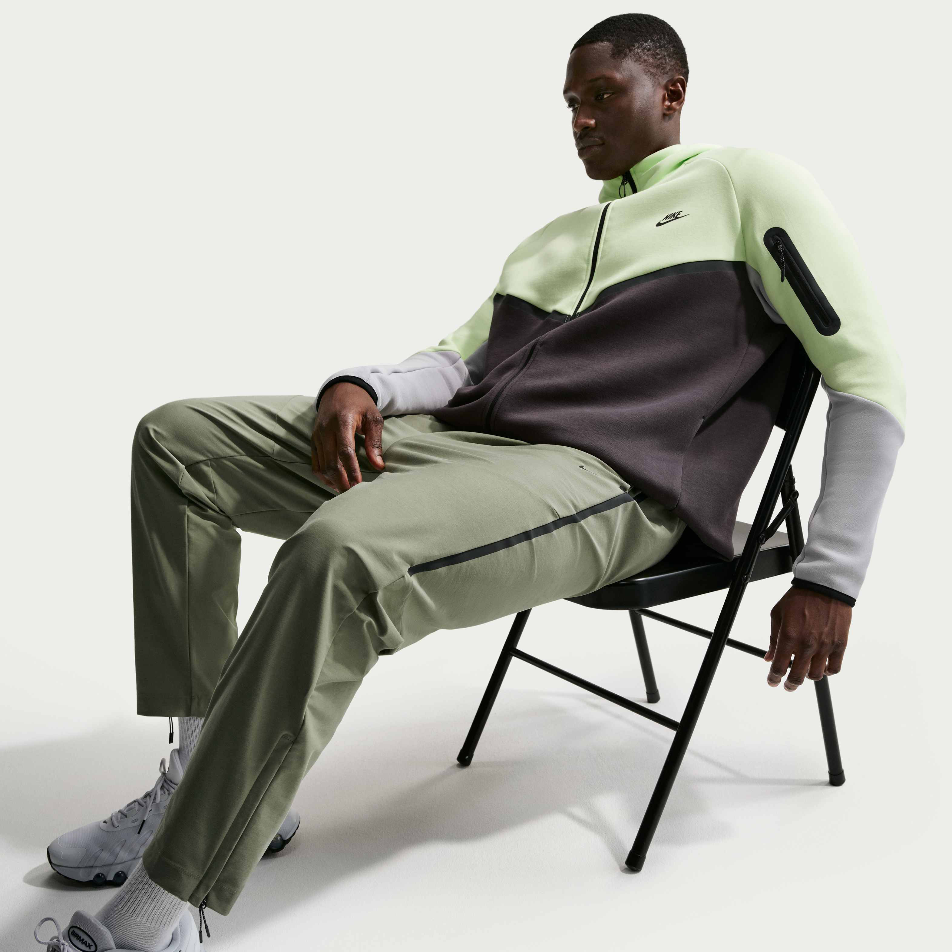 نايكي تك image number 10