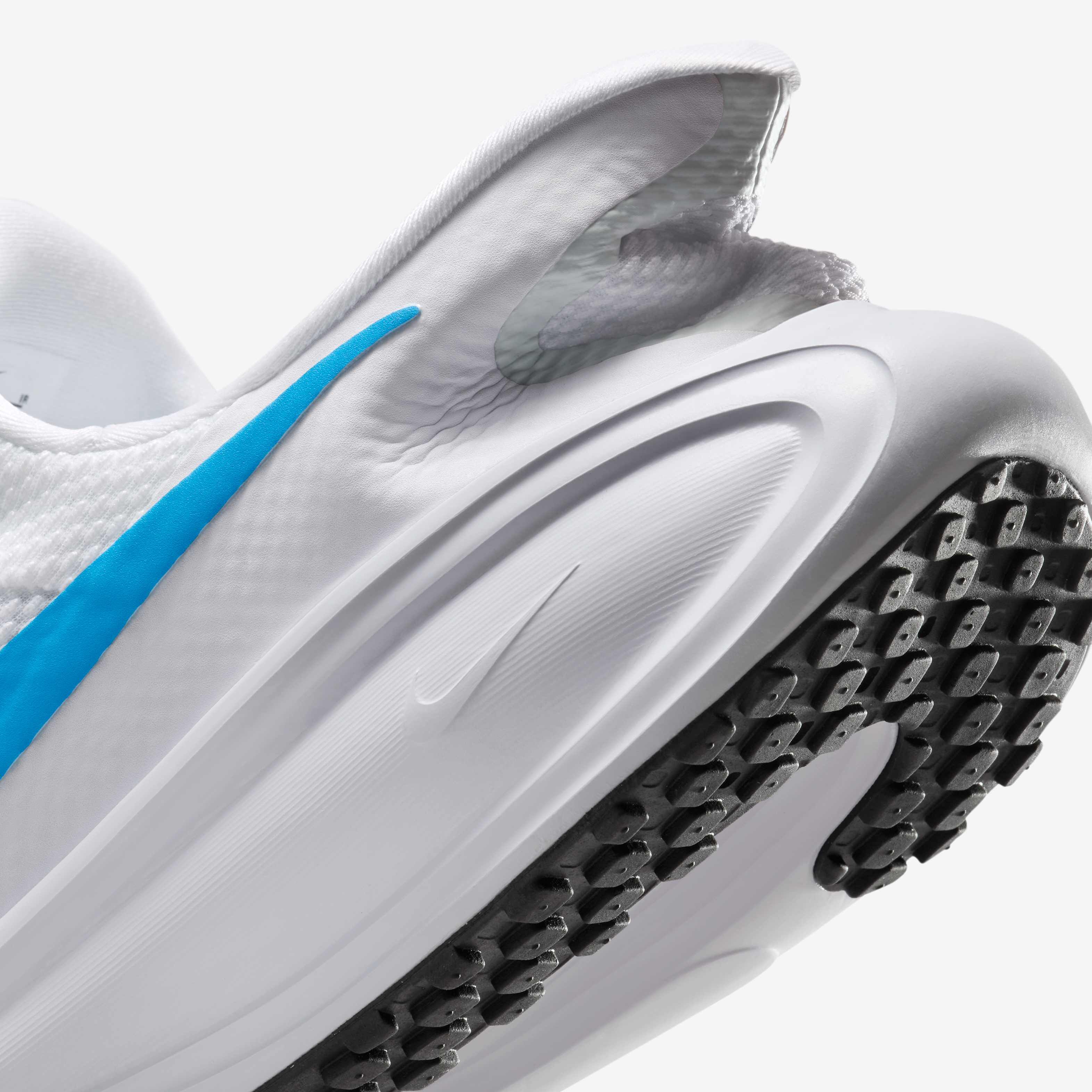 نايكي ريفلوشن 8 ايزي اون image number 8