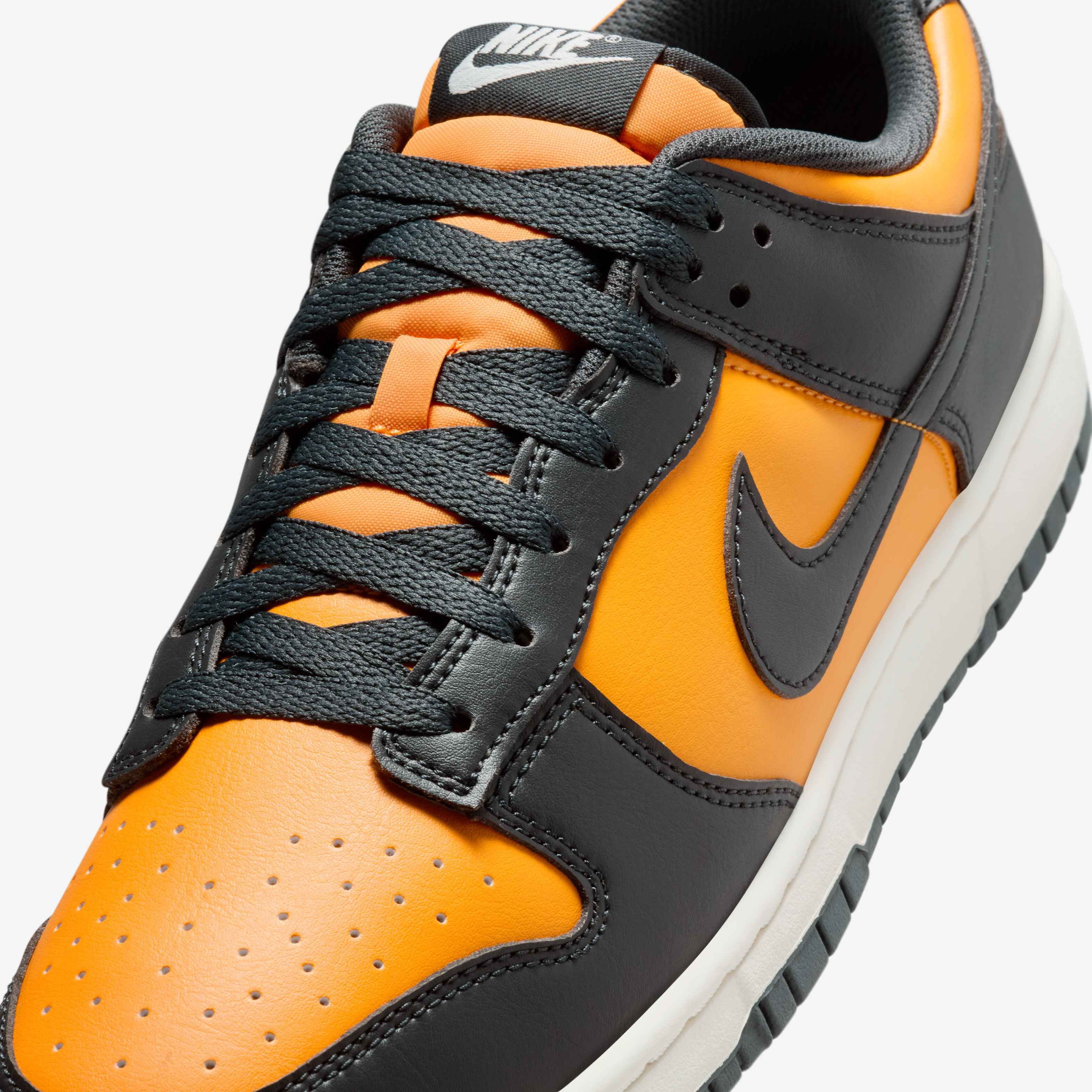 Nike Dunk Low Retro image number 6