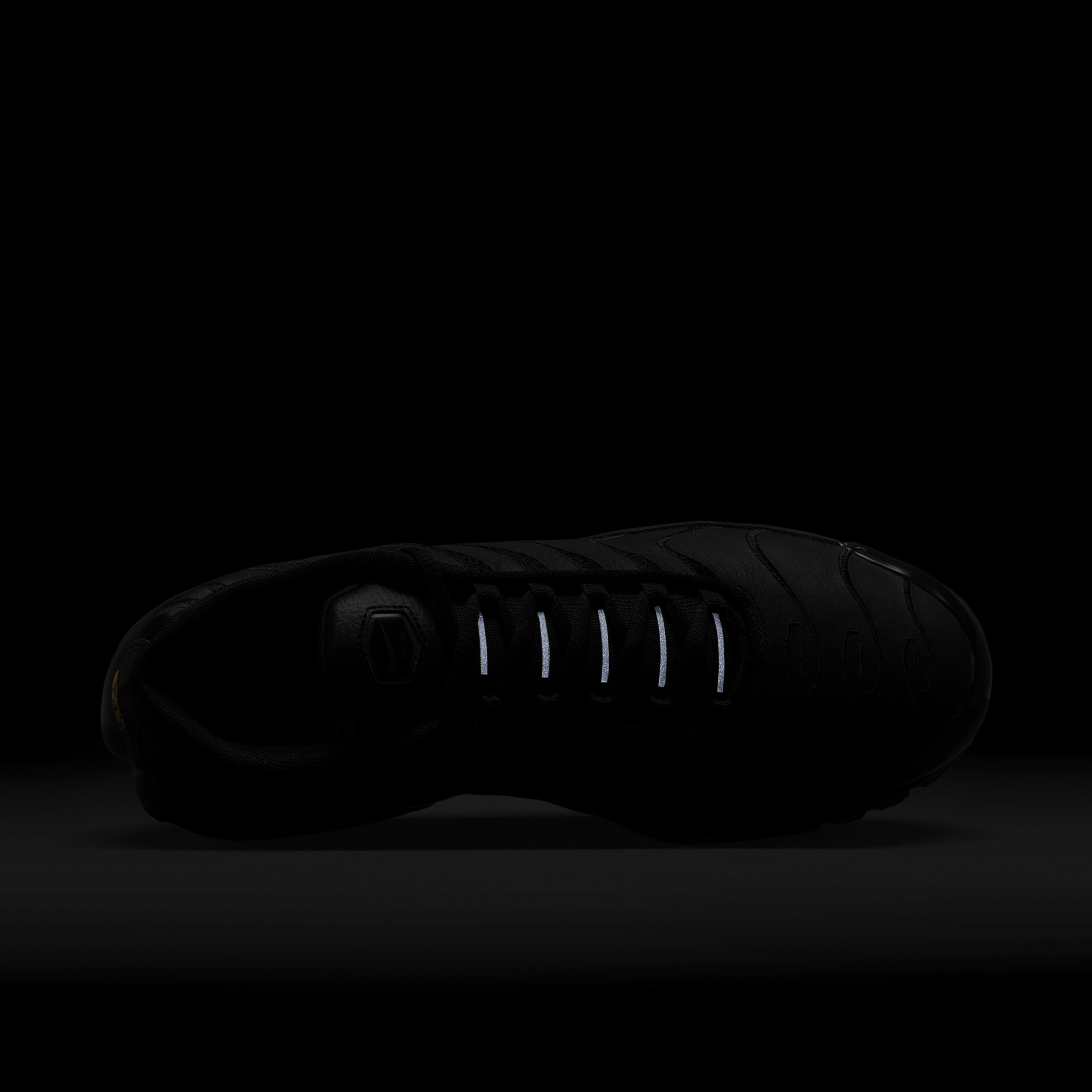 اير ماكس بلاس image number 9