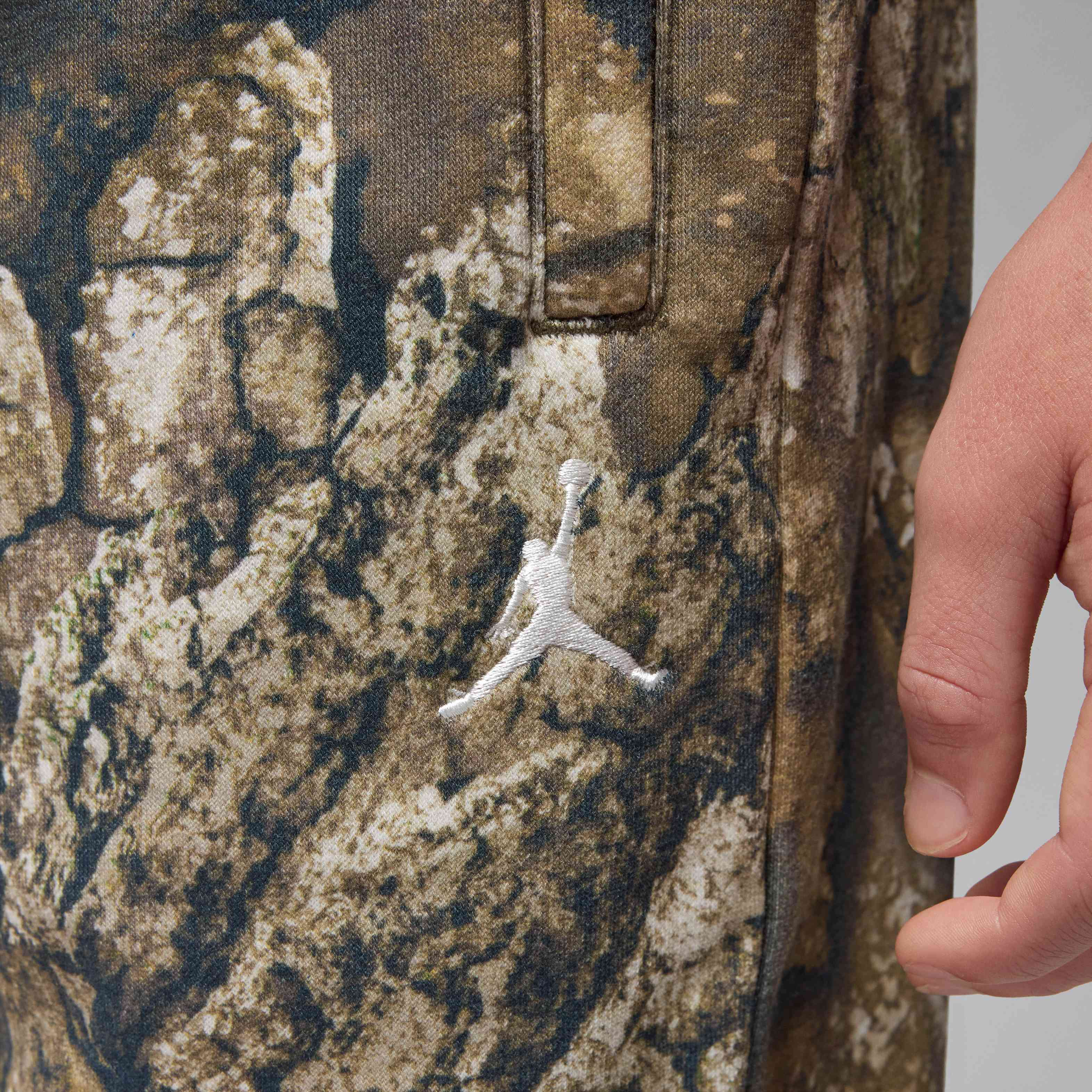 Jordan image number 3