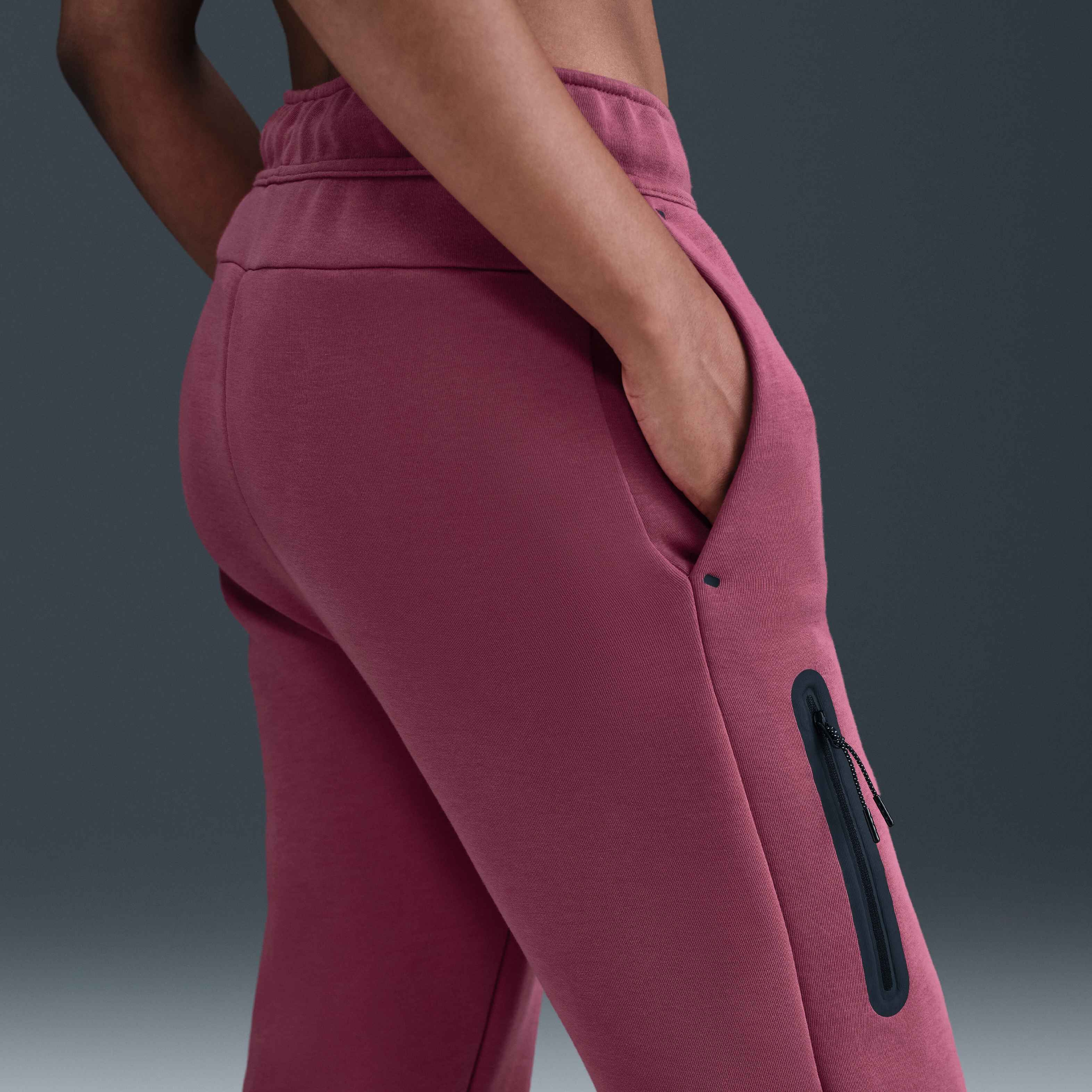 نايكي سبورتسوير تك فليس image number 2