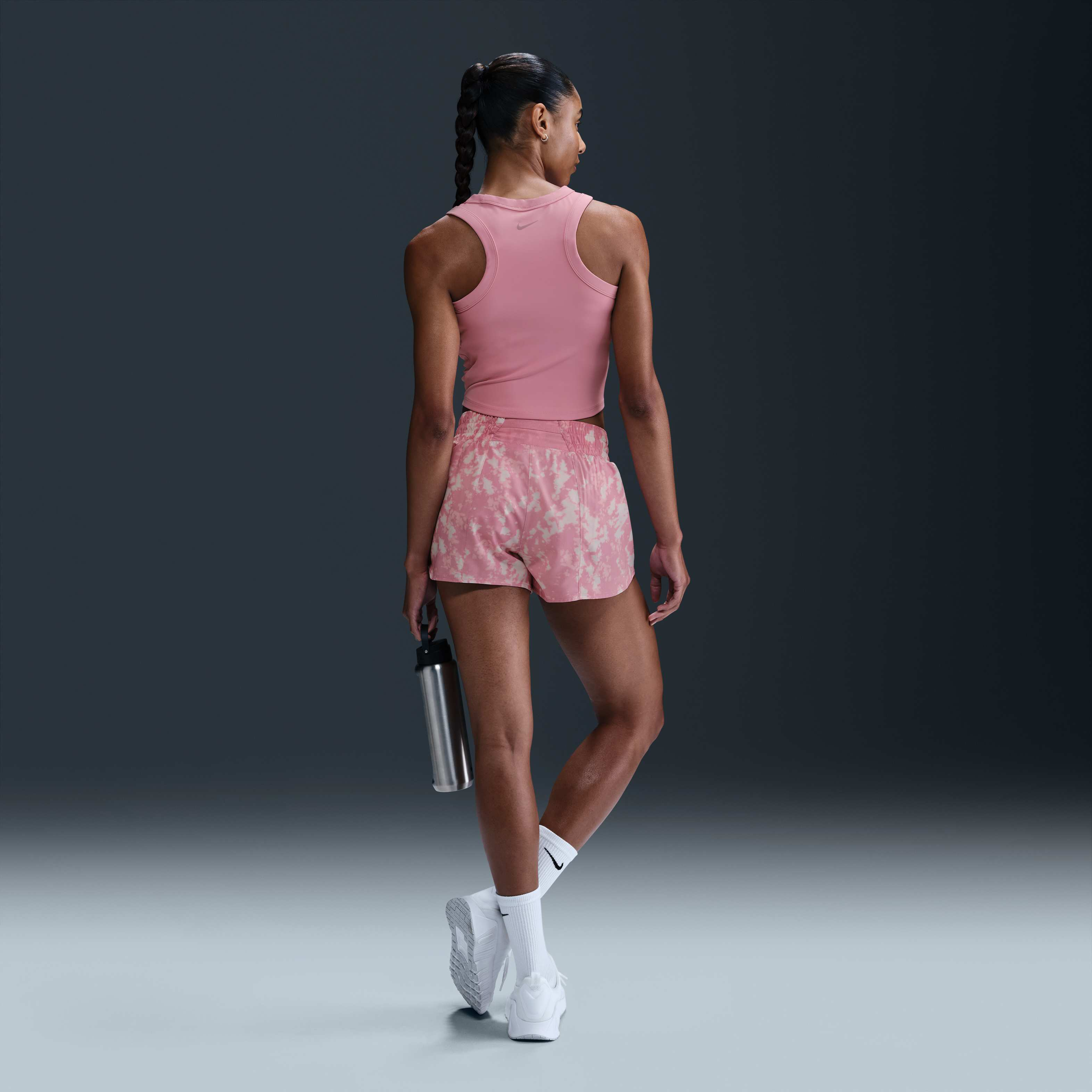 نايكي ون فيتد image number 4