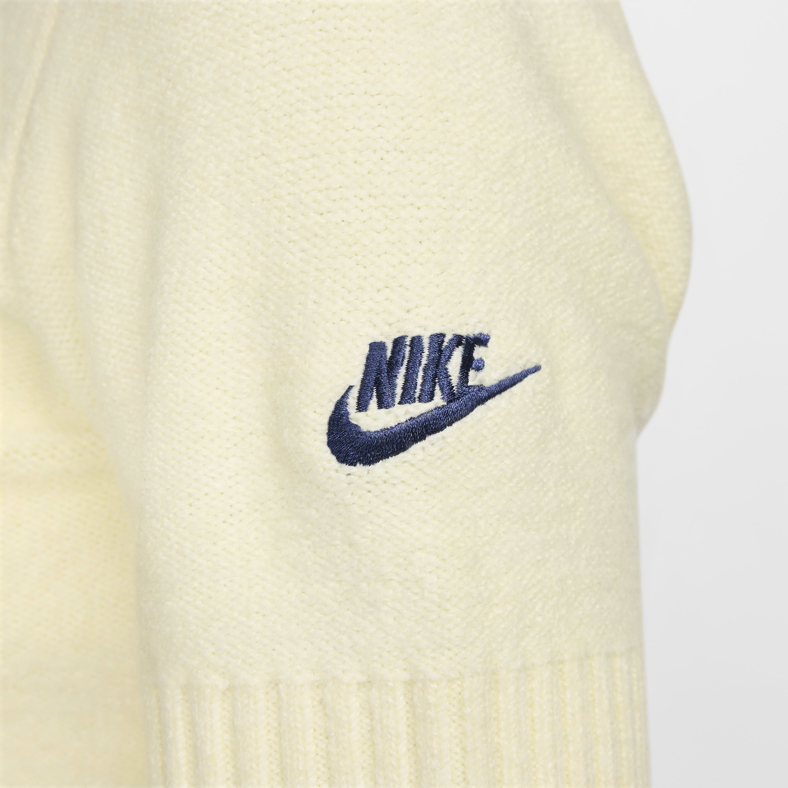 Paris Saint-Germain Sport Essentials image number 3