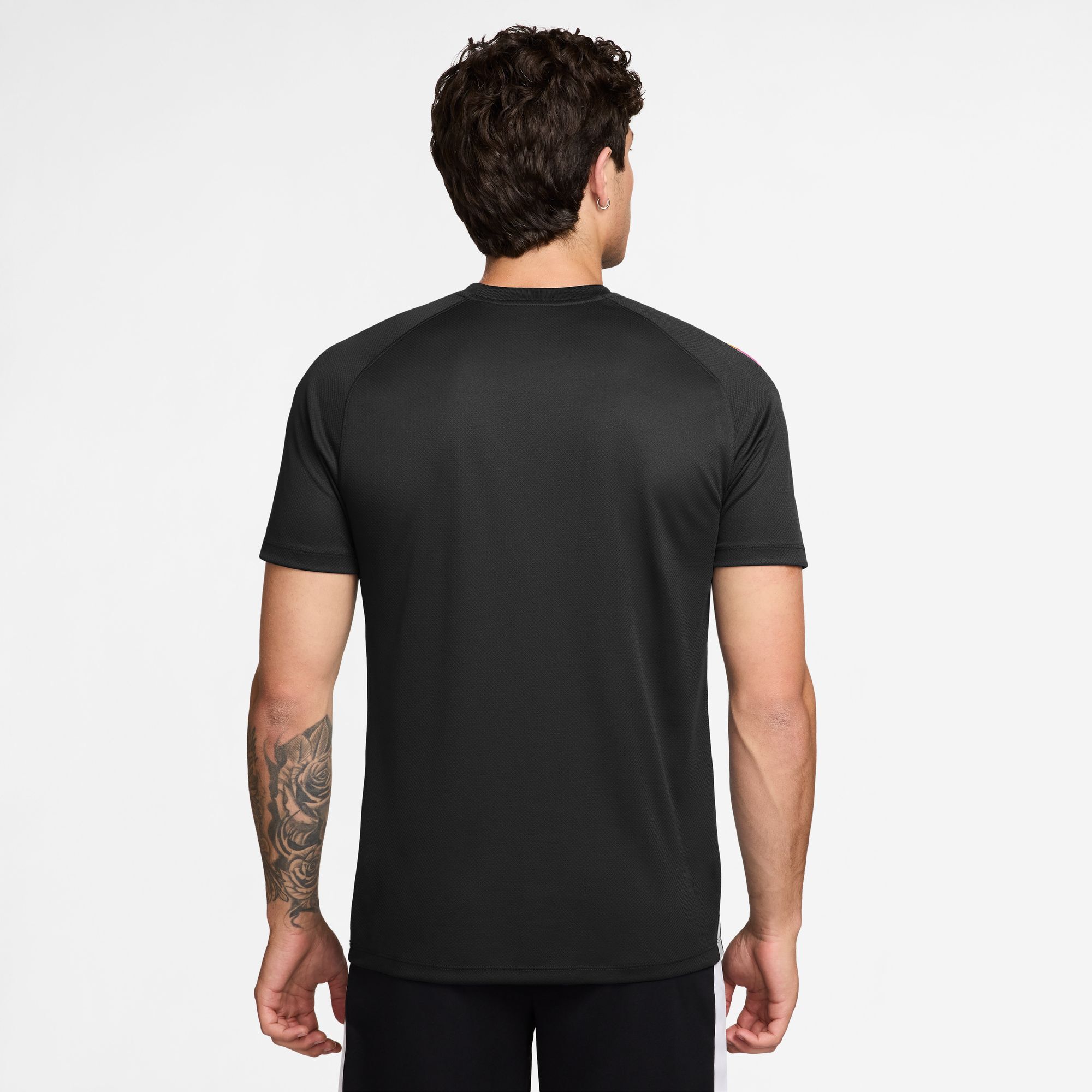 Nike Strike image number 1