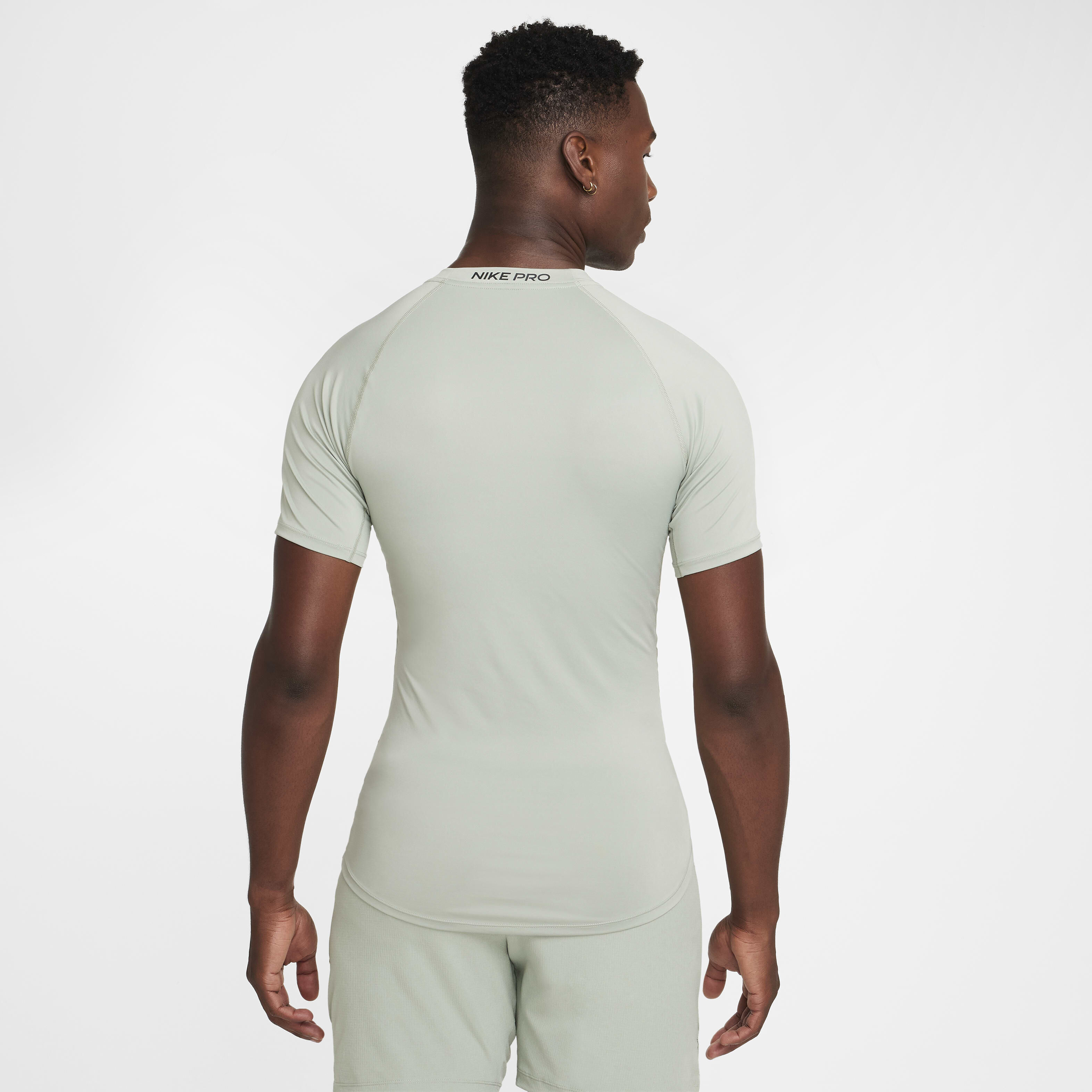 Buy Nike Pro Men s Dri FIT Tight Short Sleeve Fitness Top Nike Qatar Official