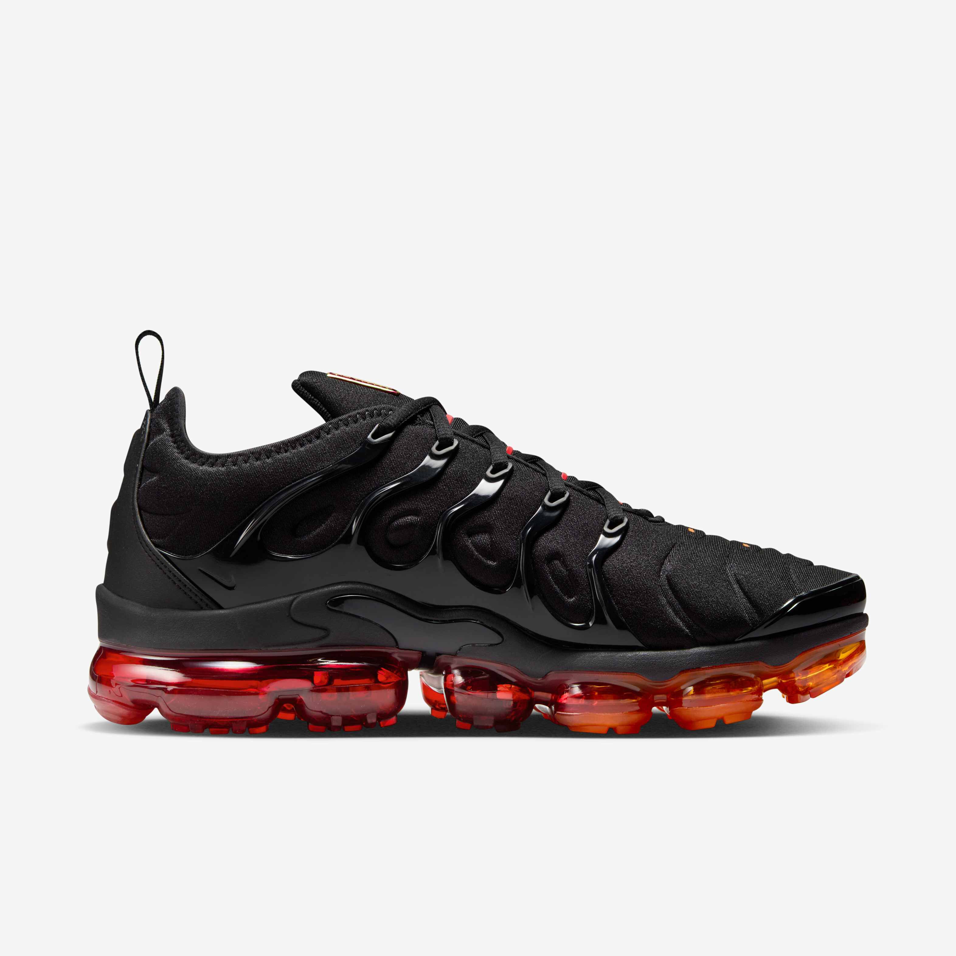 Nike Air VaporMax Plus image number 2