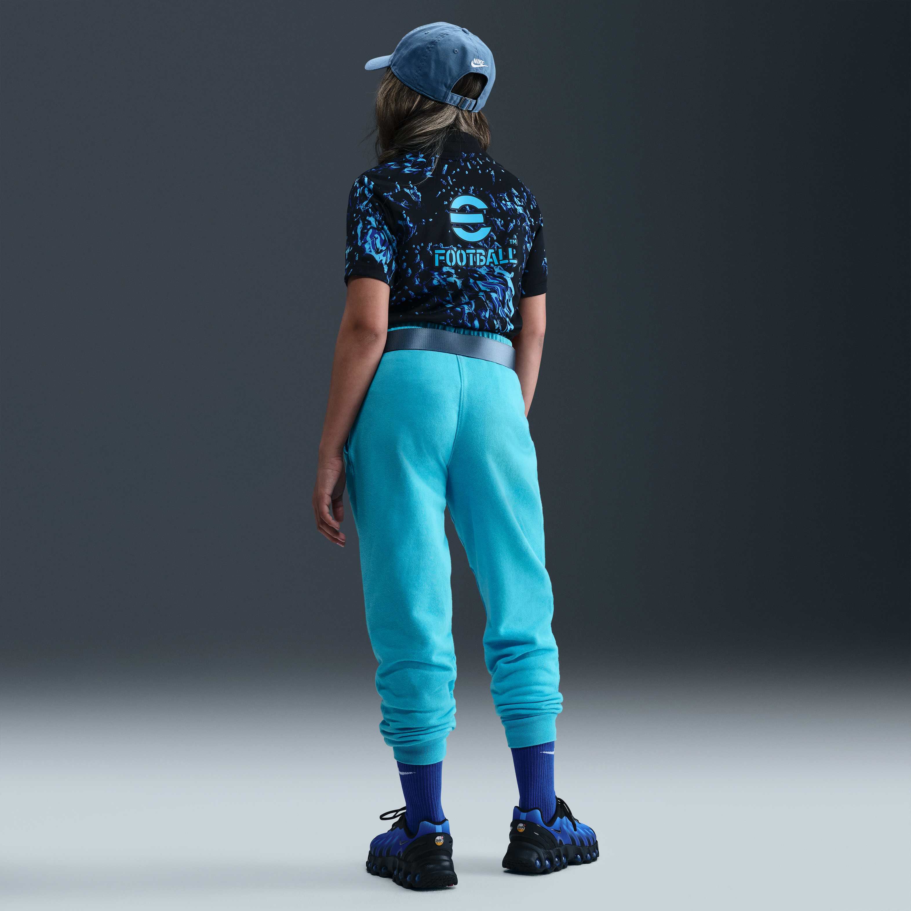 نايكي سبورتسوير كلوب image number 6