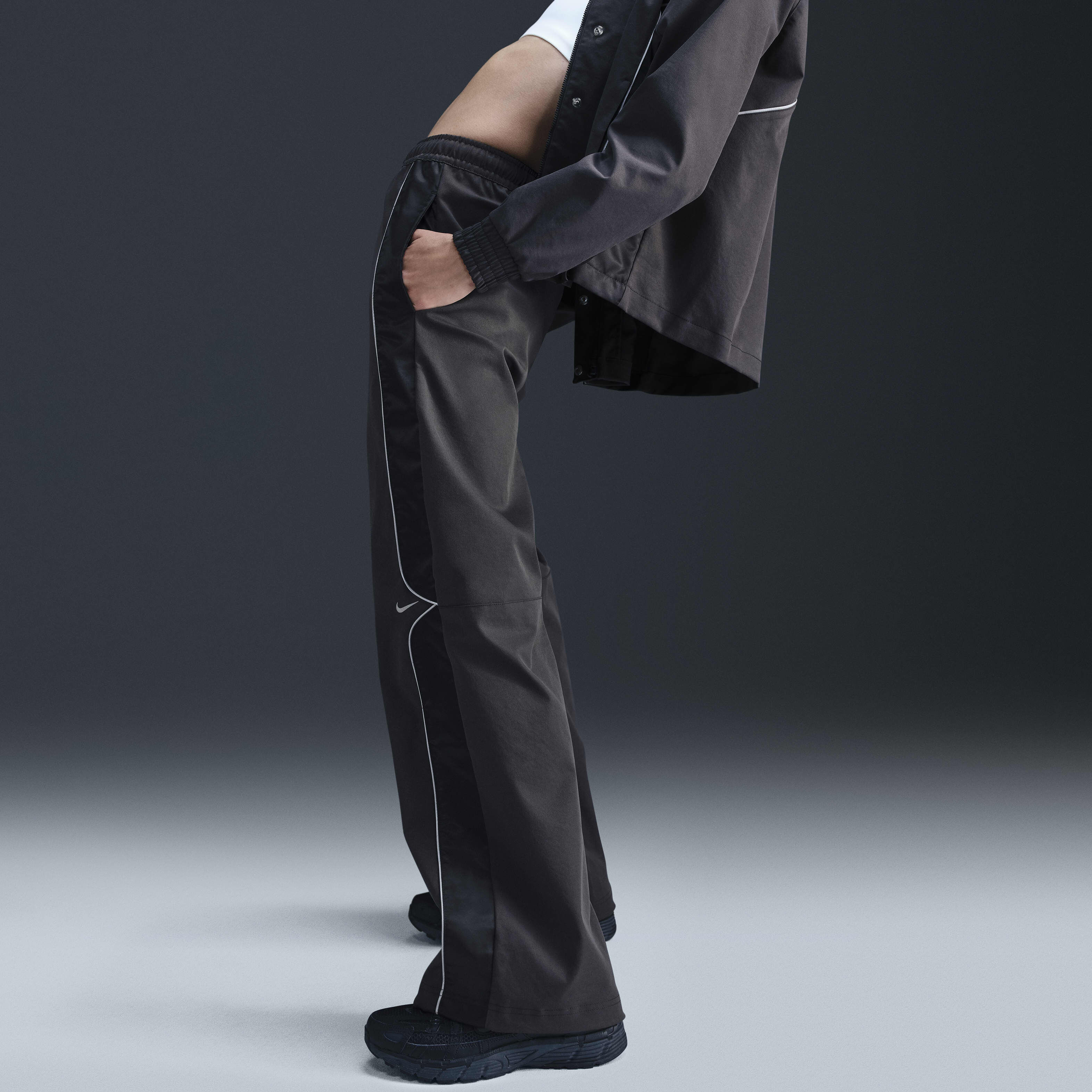 Nike Sportswear image number 2