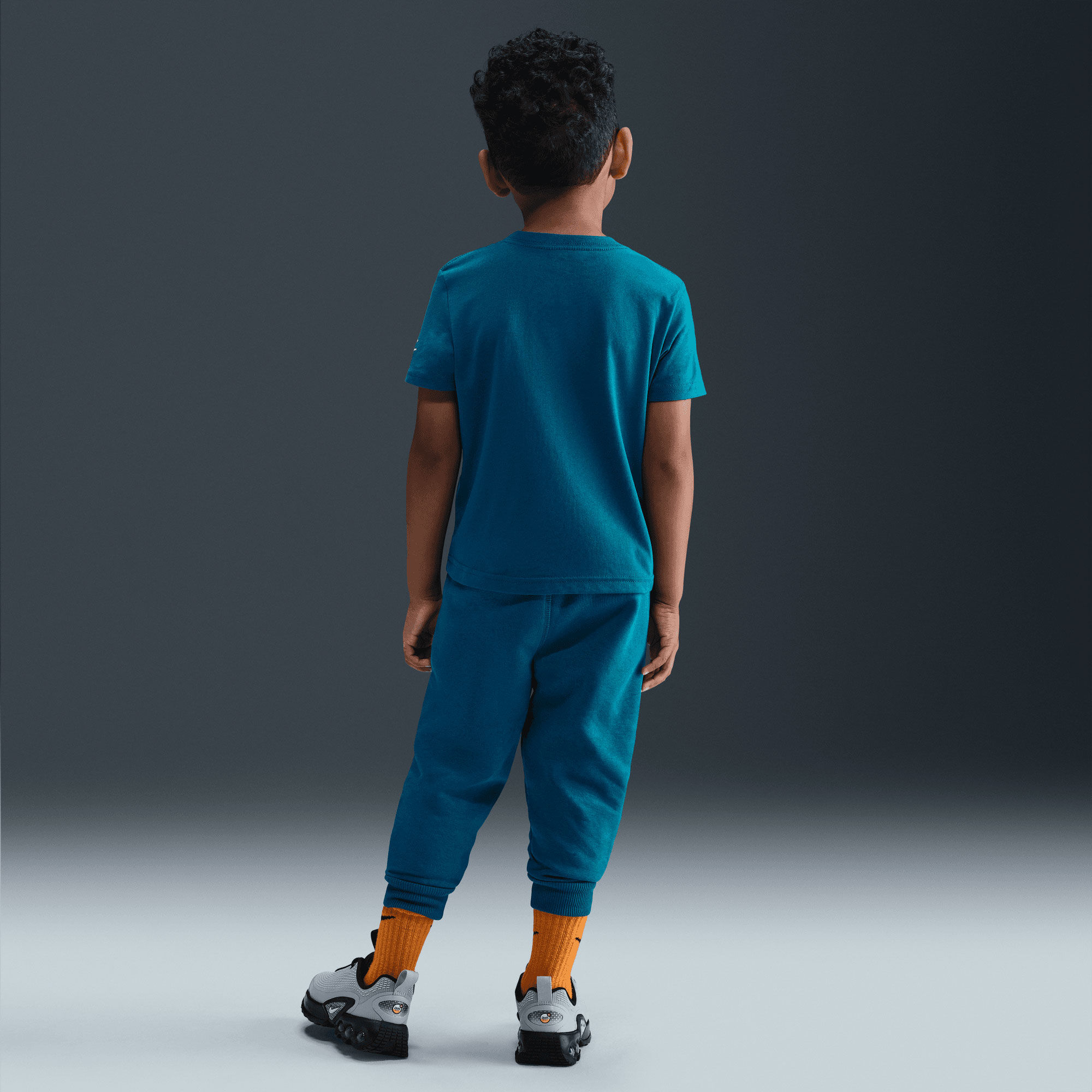 Nike Glow With Me image number 3