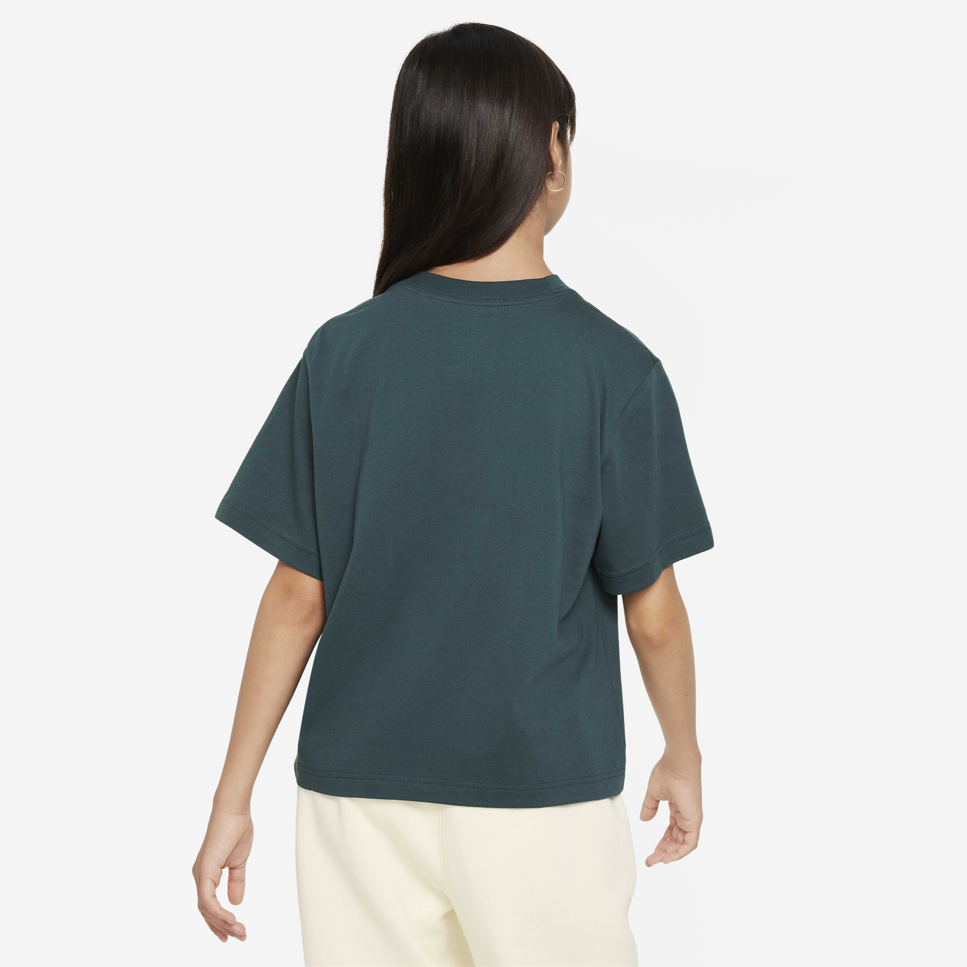 نايكي سبورتسوير image number 1