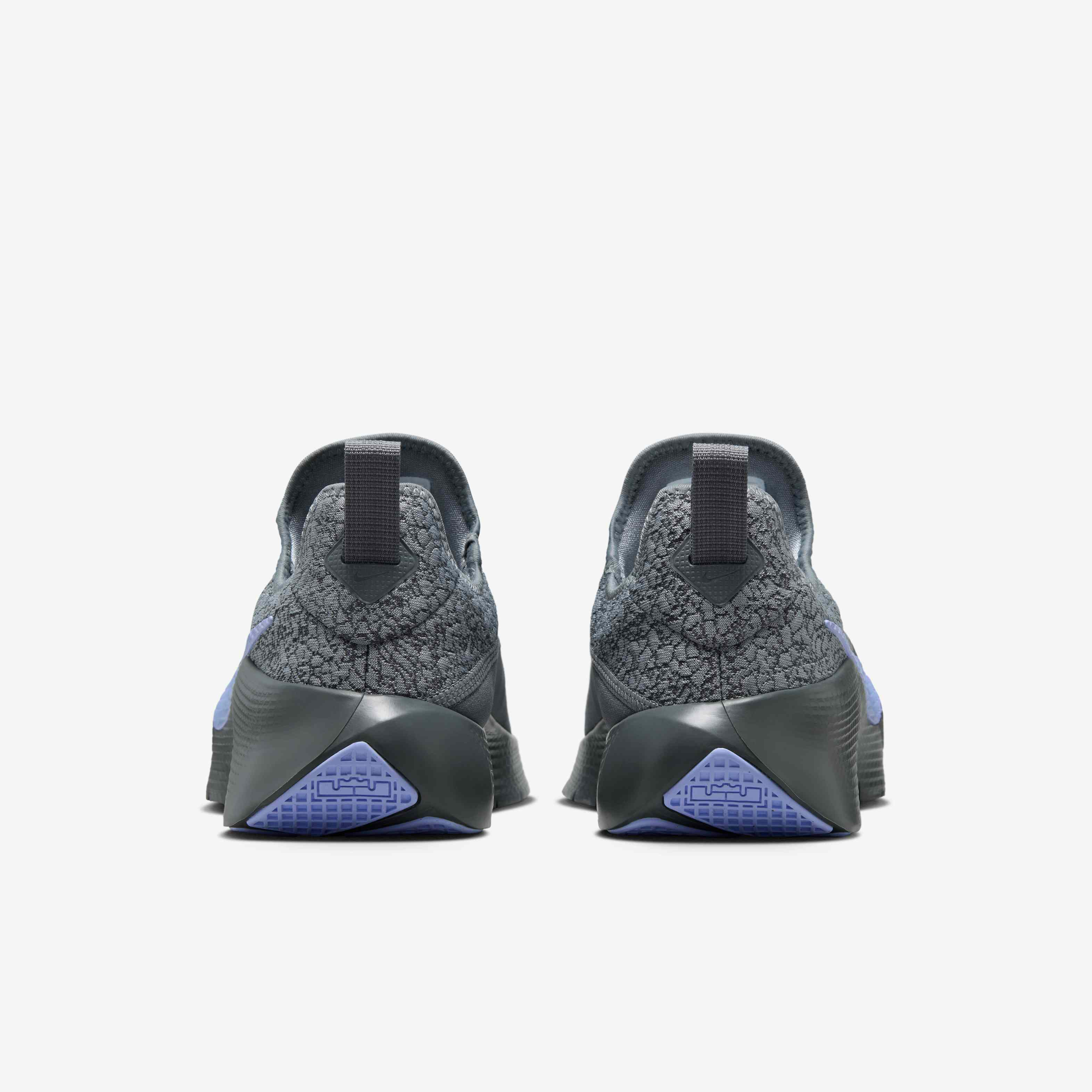 LeBron TR 1 image number 5