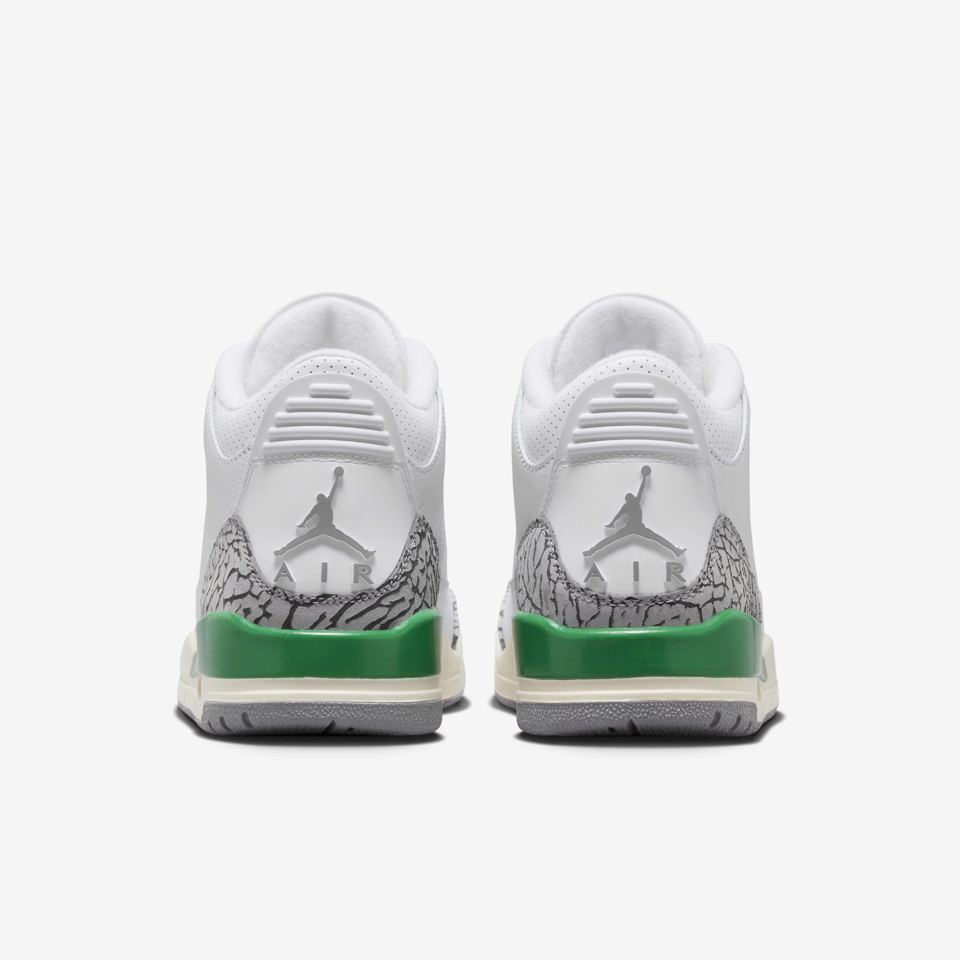 Air Jordan 3 Retro image number 5