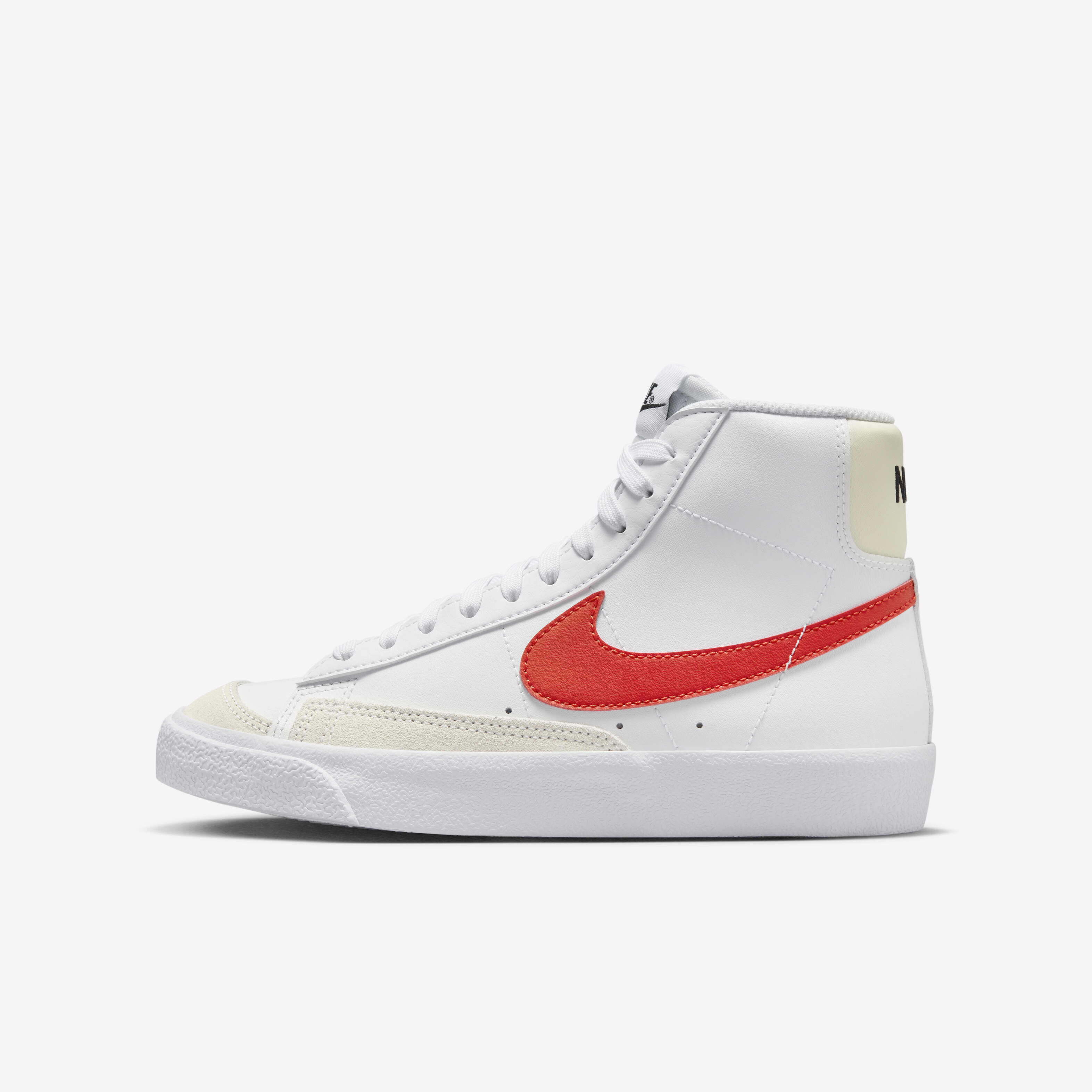 Nike Blazer Mid '77 image number 0