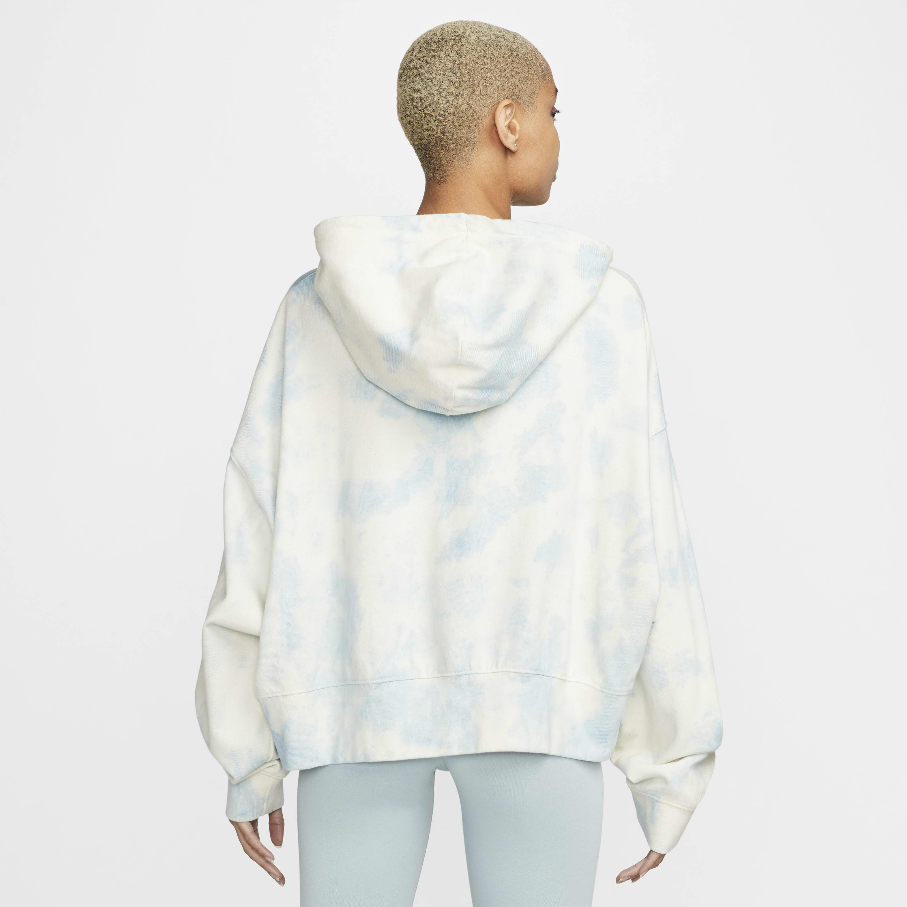 نايكي سبورتسوير image number 1