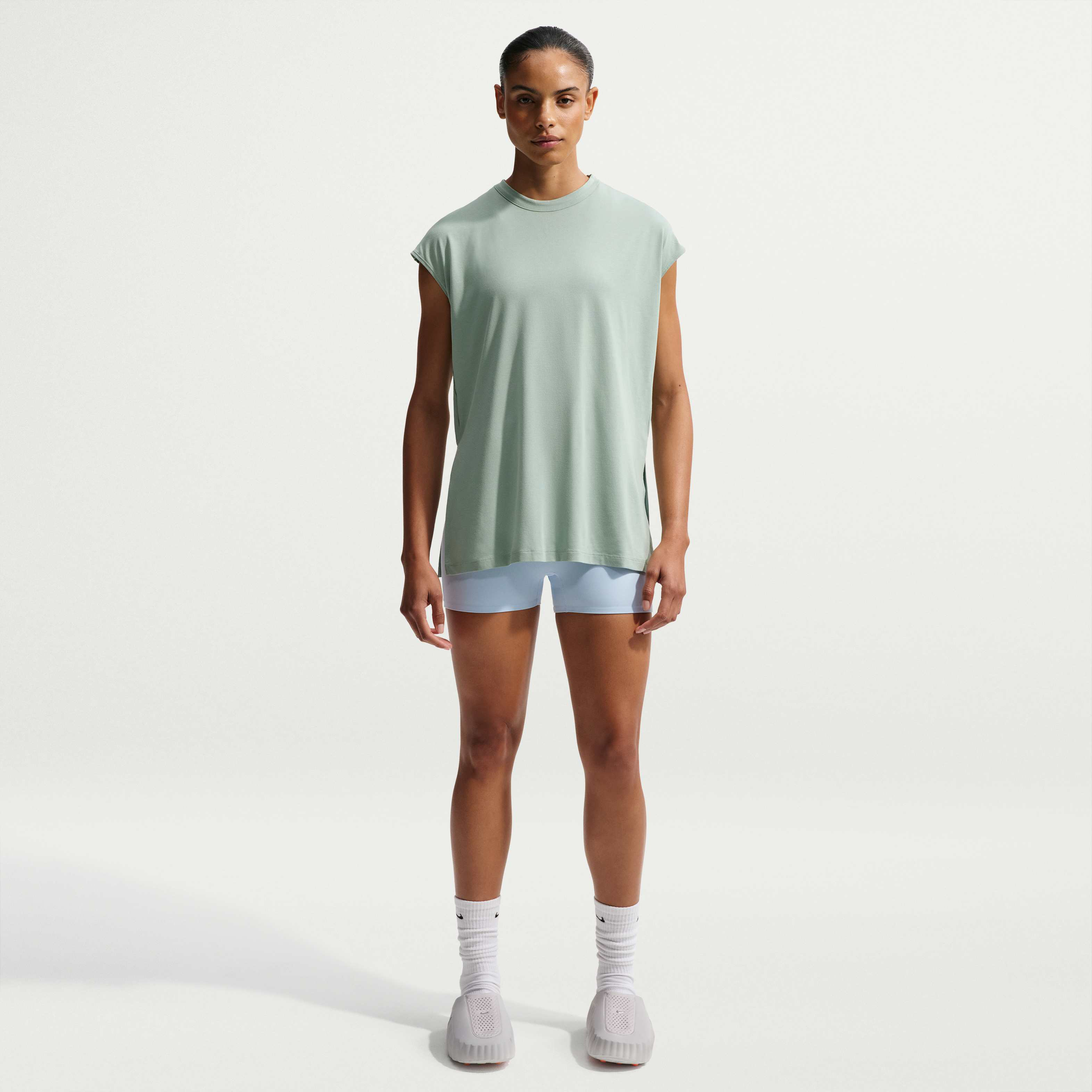 نايكي 24.7 امبوسبلي سوفت image number 3