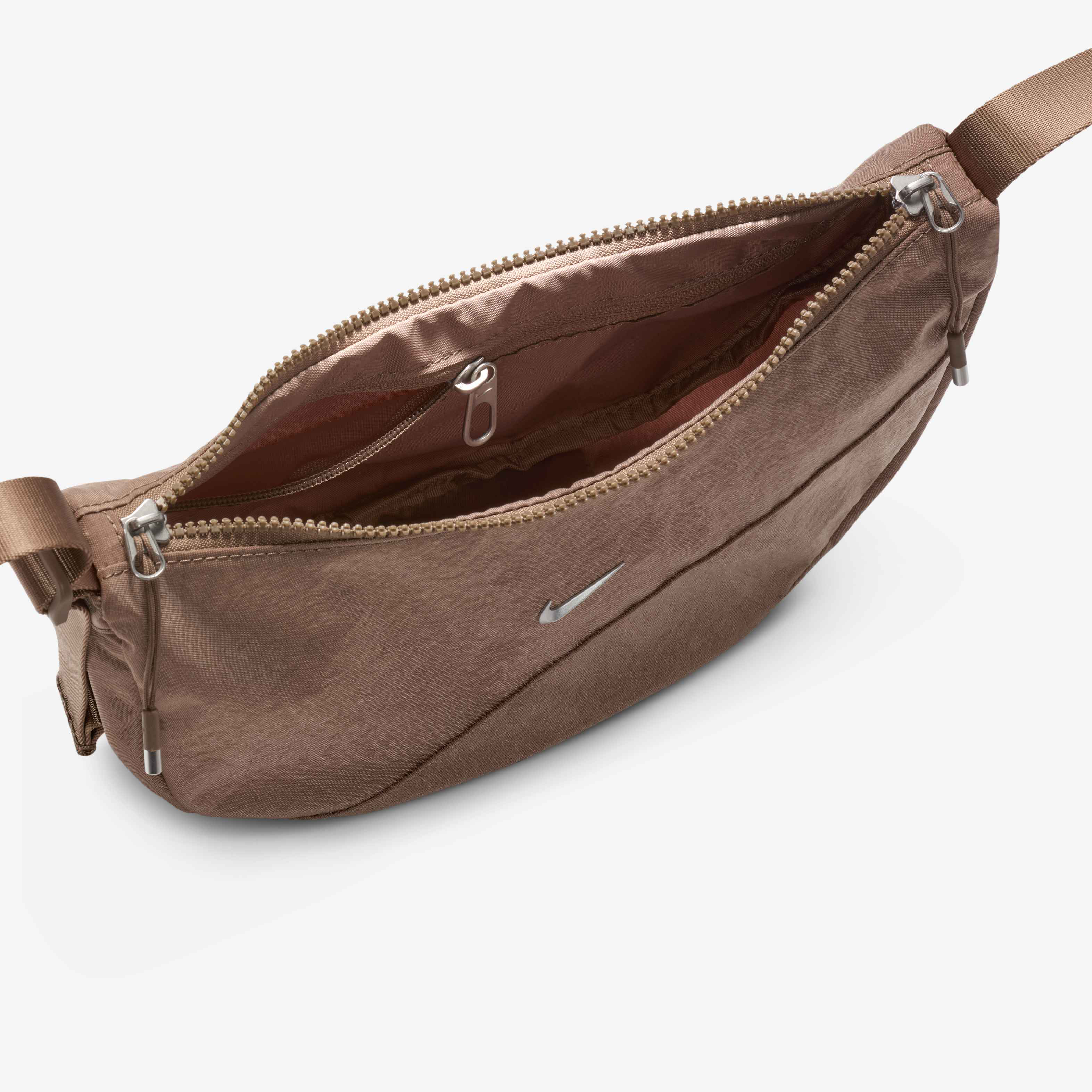 نايكي أورا image number 3