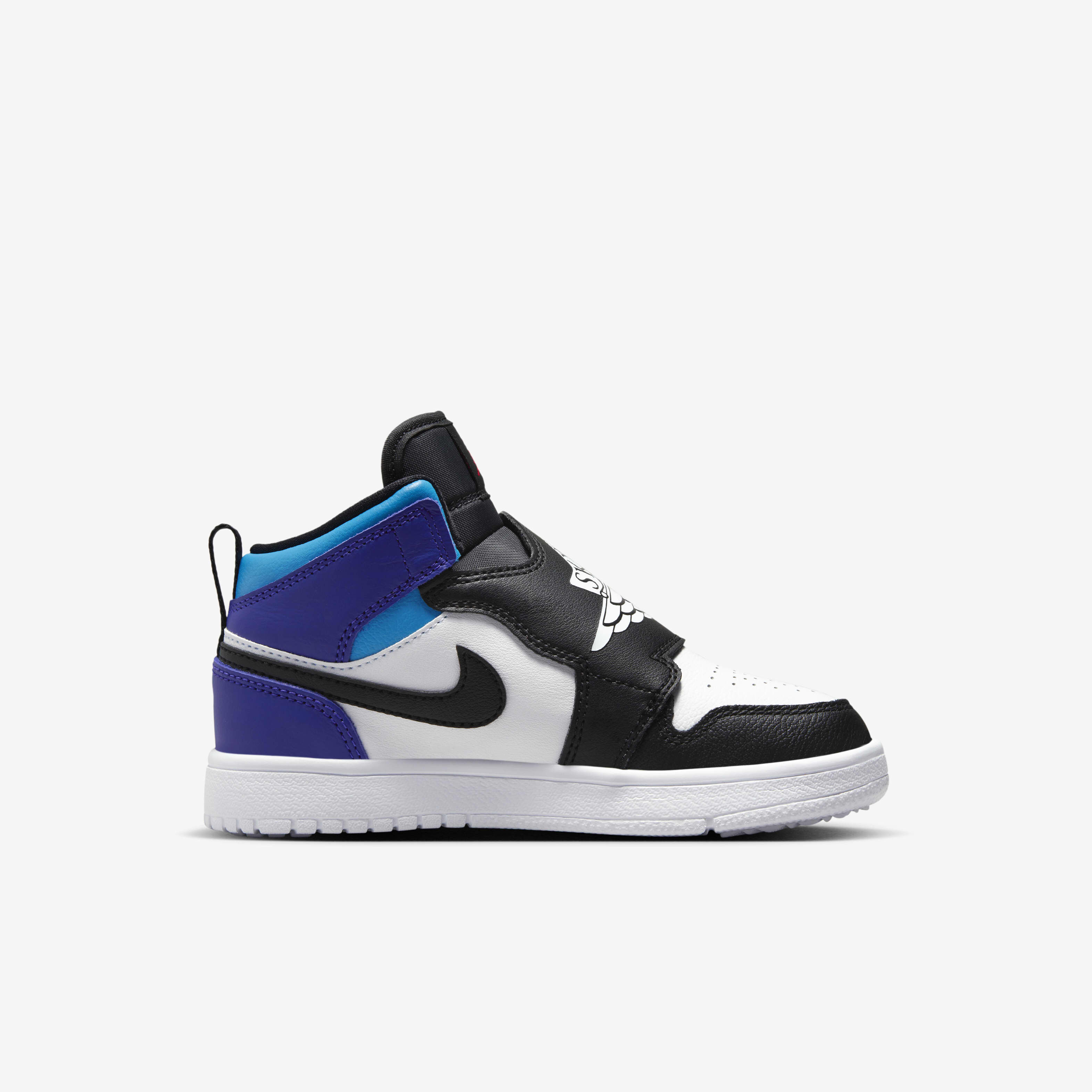 Sky Jordan 1 image number 2