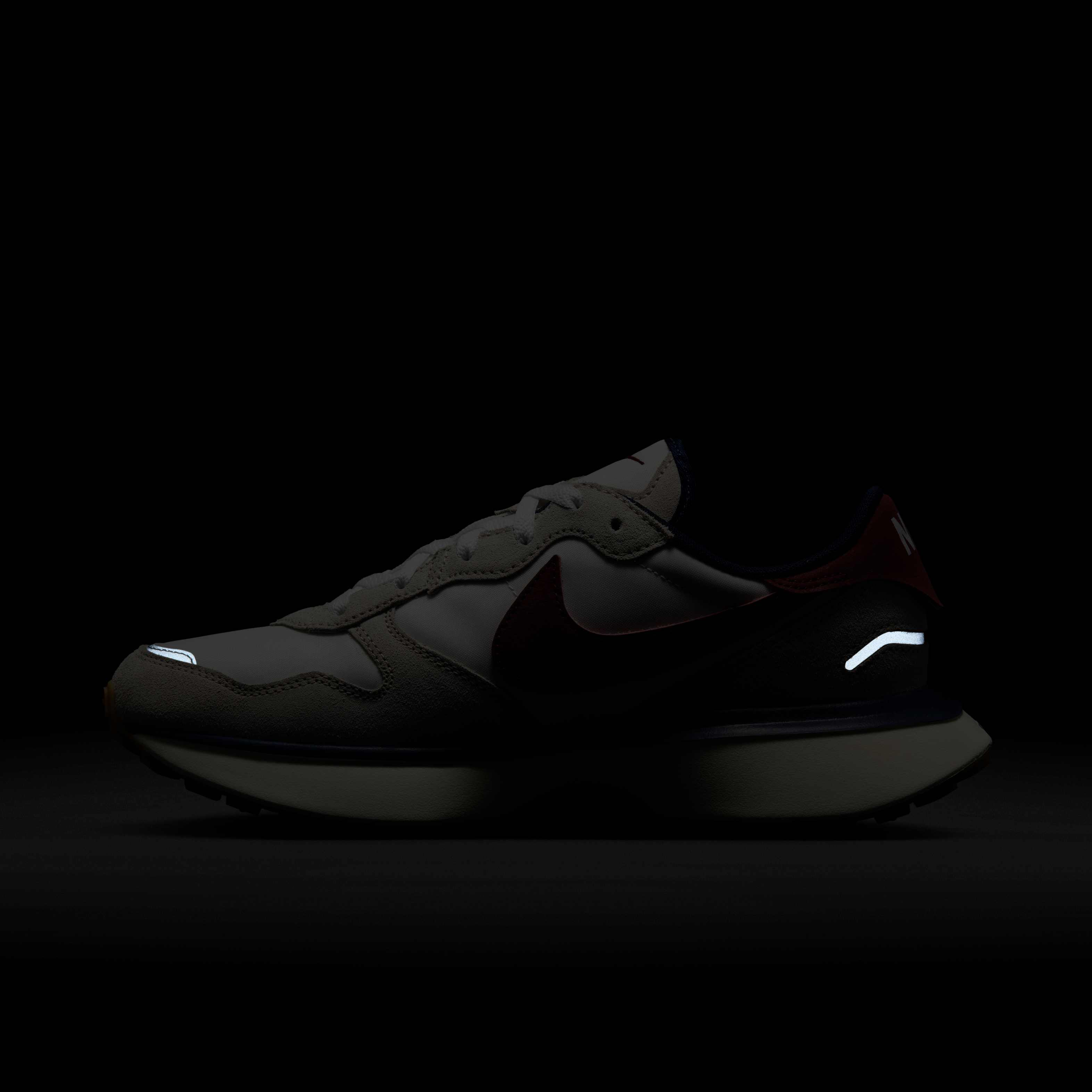 Nike Phoenix Waffle image number 12