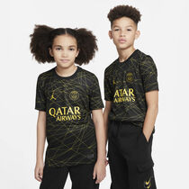 باريس سان-جيرمان 2023/24 ستيديوم فورث