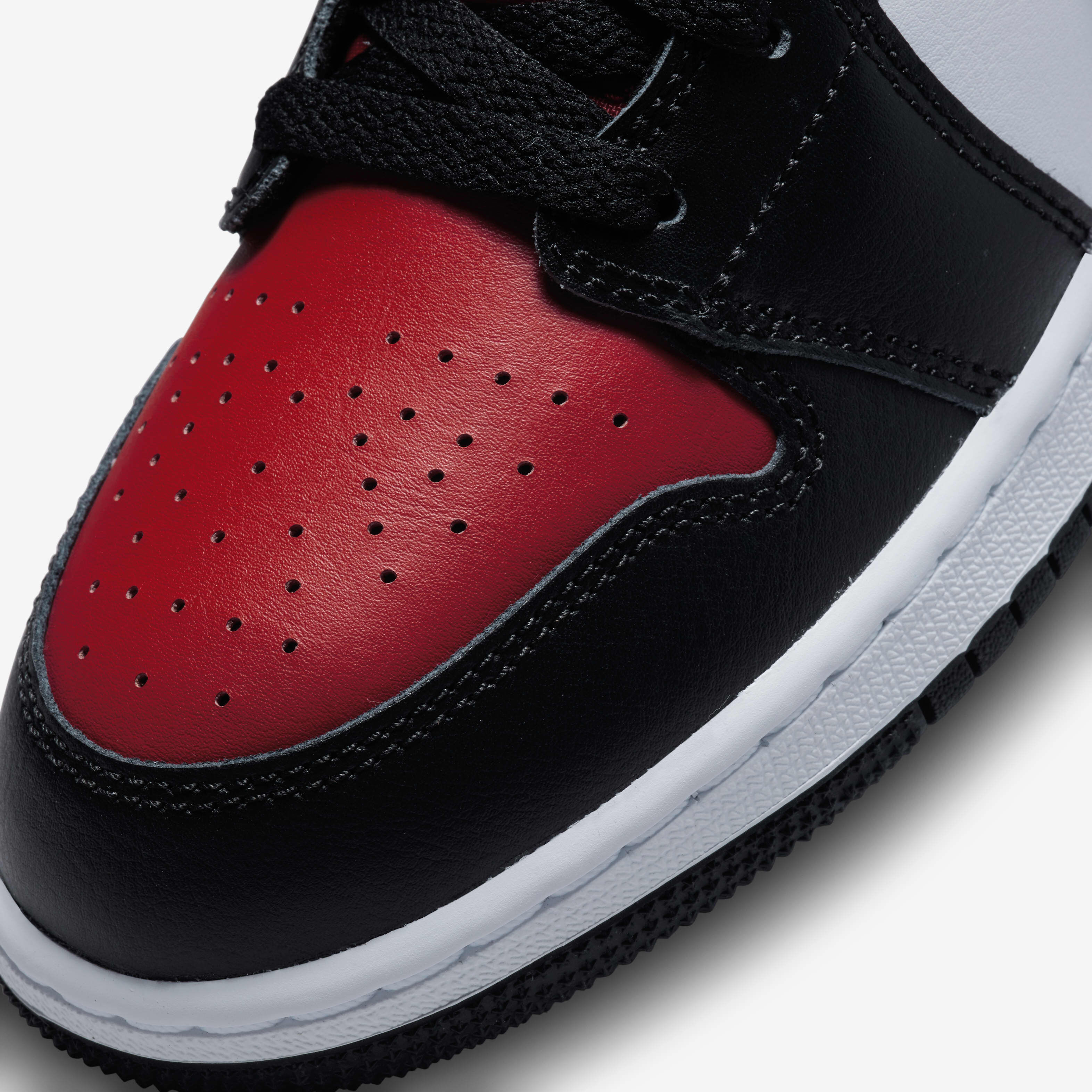 Jordan 1 Mid image number 6