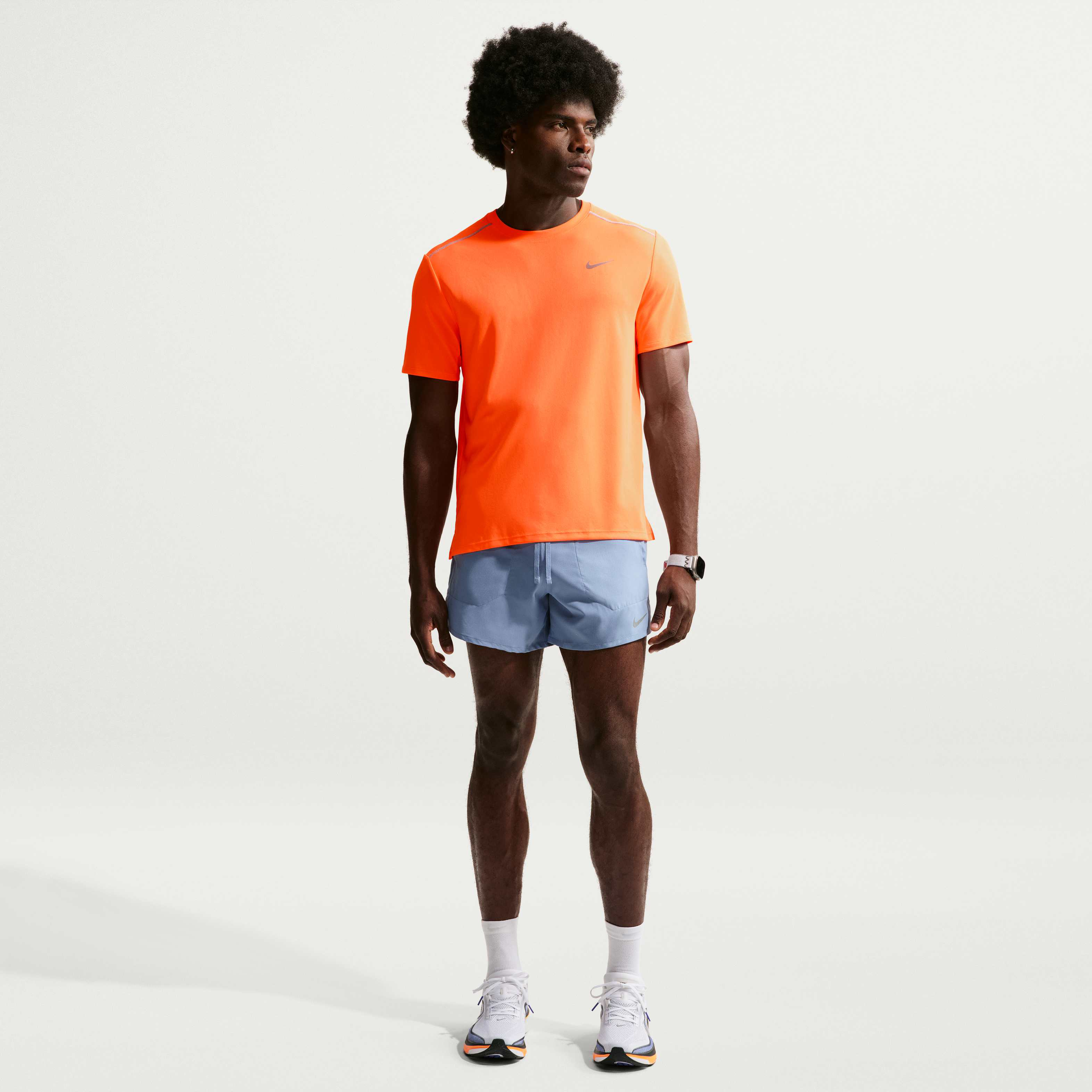 نايكي ميلر image number 3