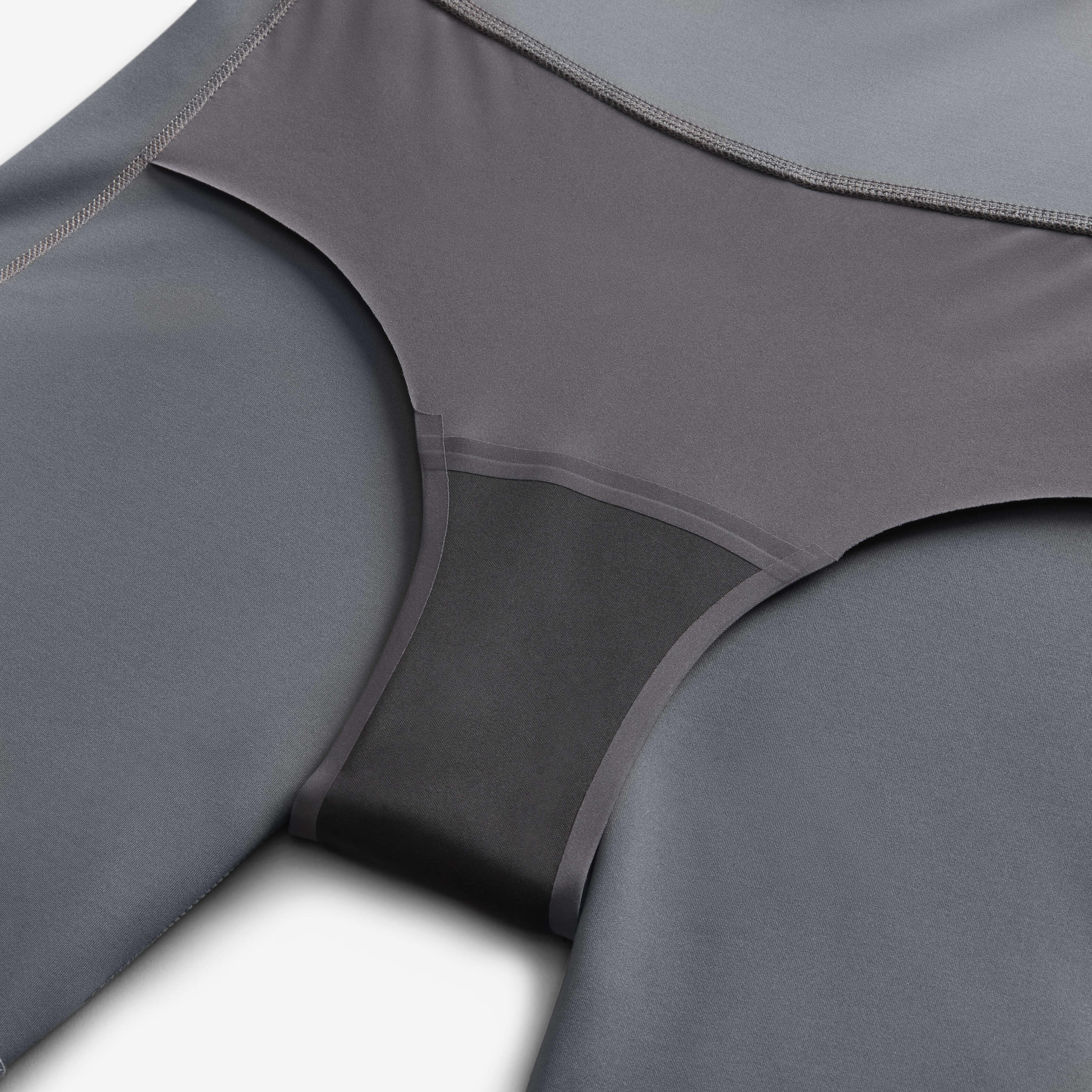 نايكي ون ليك بروتكشن: بيريود image number 4