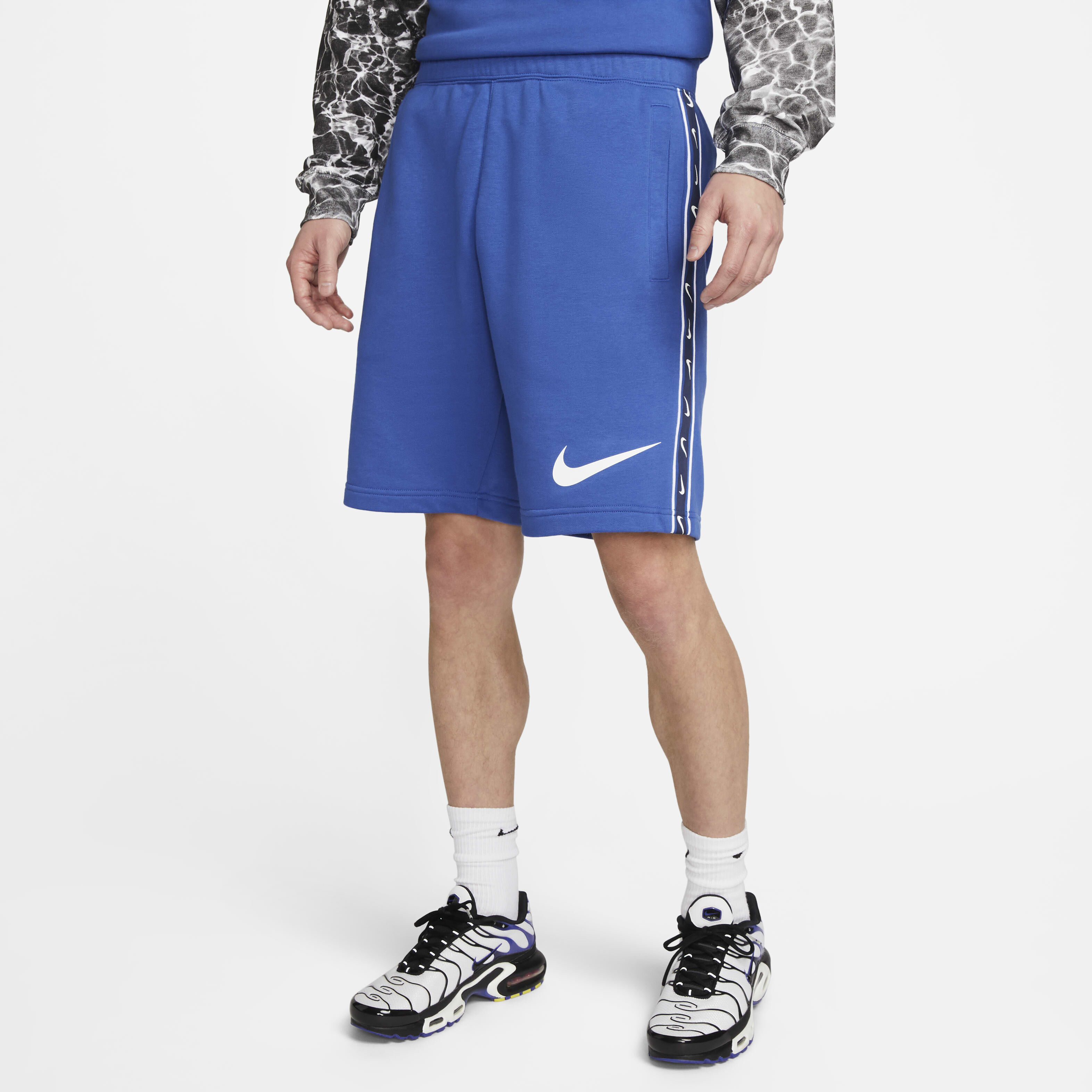 Nike Sportswear image number 0