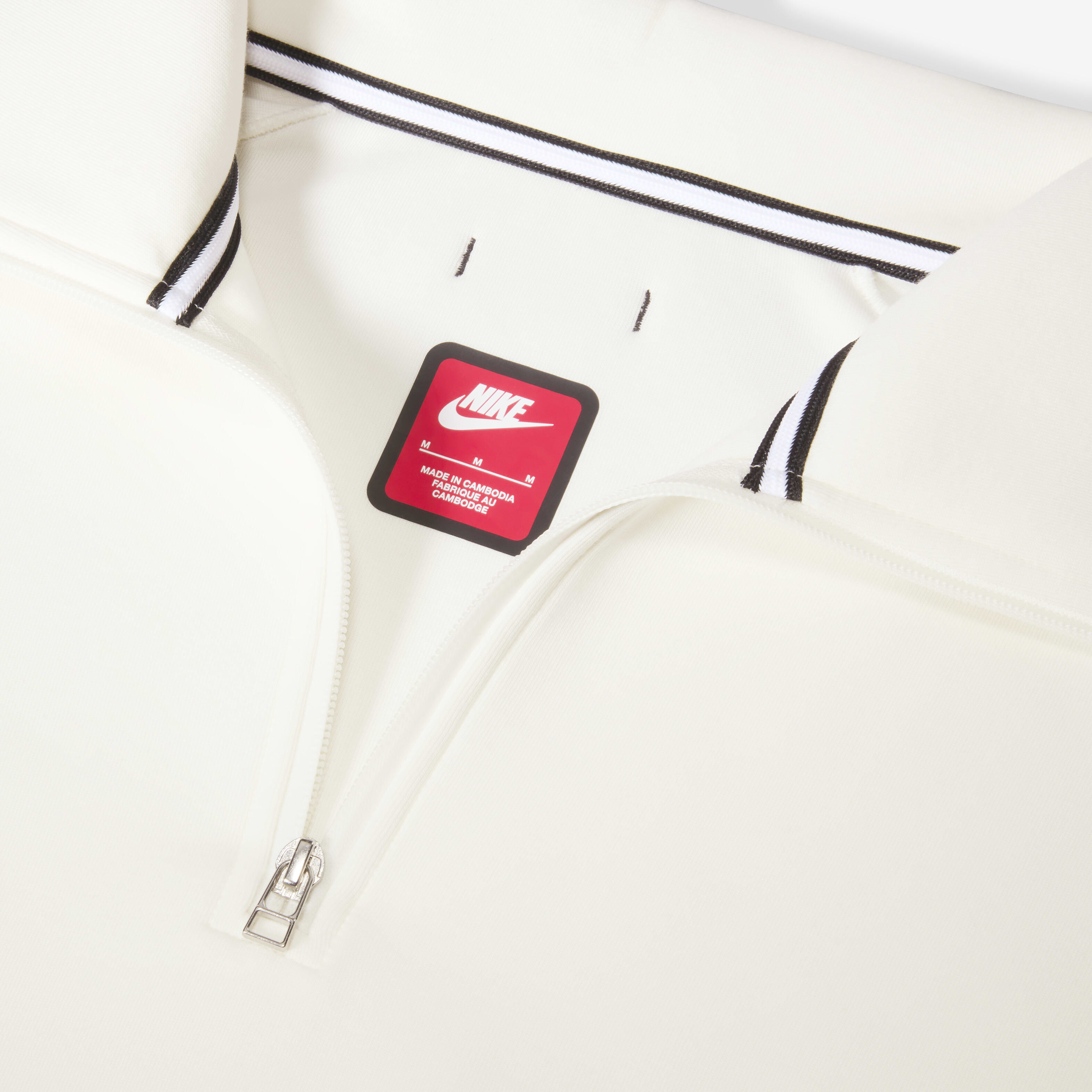 نايكي تك فليس ري-ايماجند image number 3