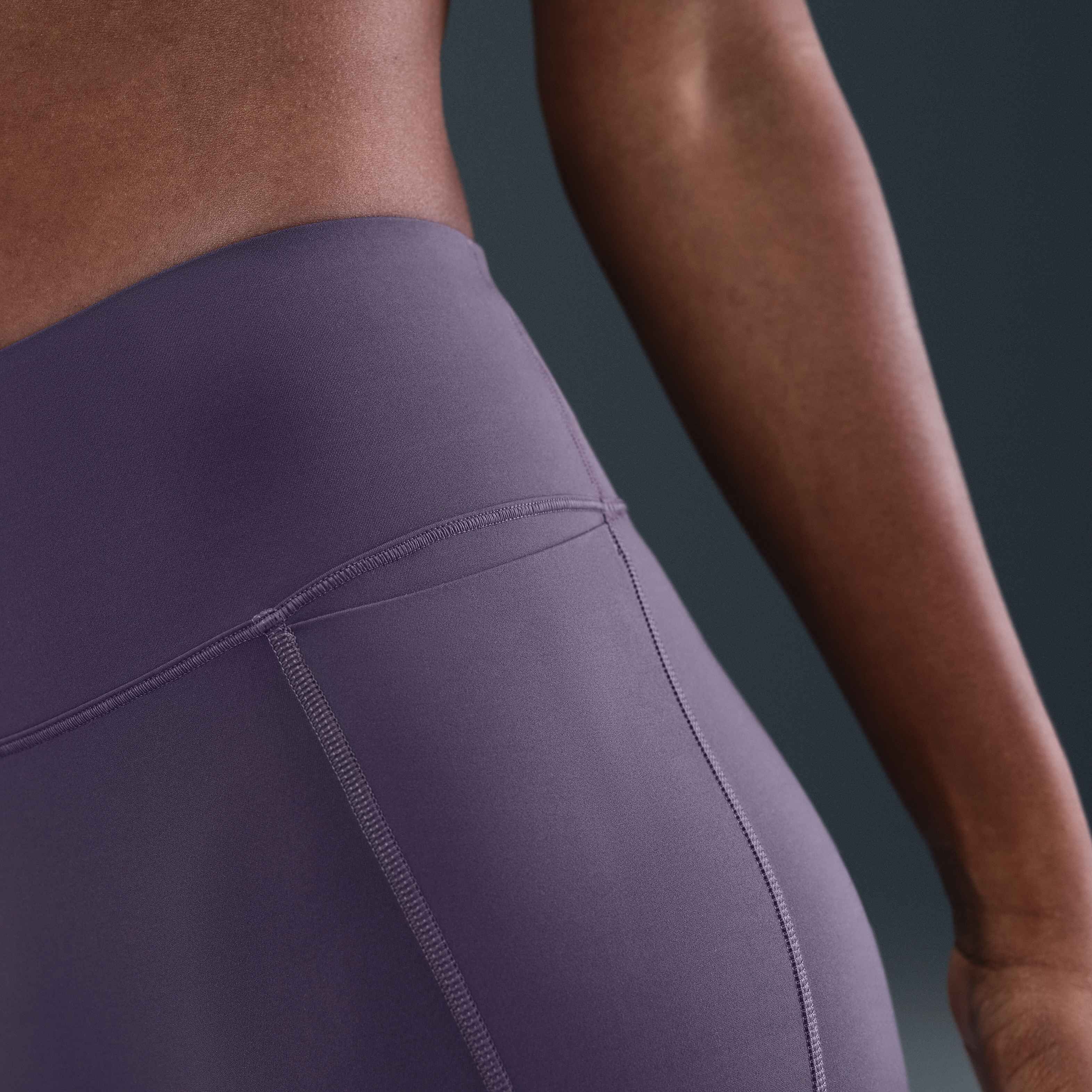 Nike Universa image number 6