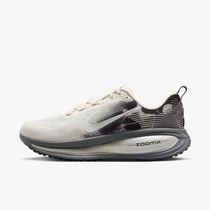 Nike Vomero 18 SE