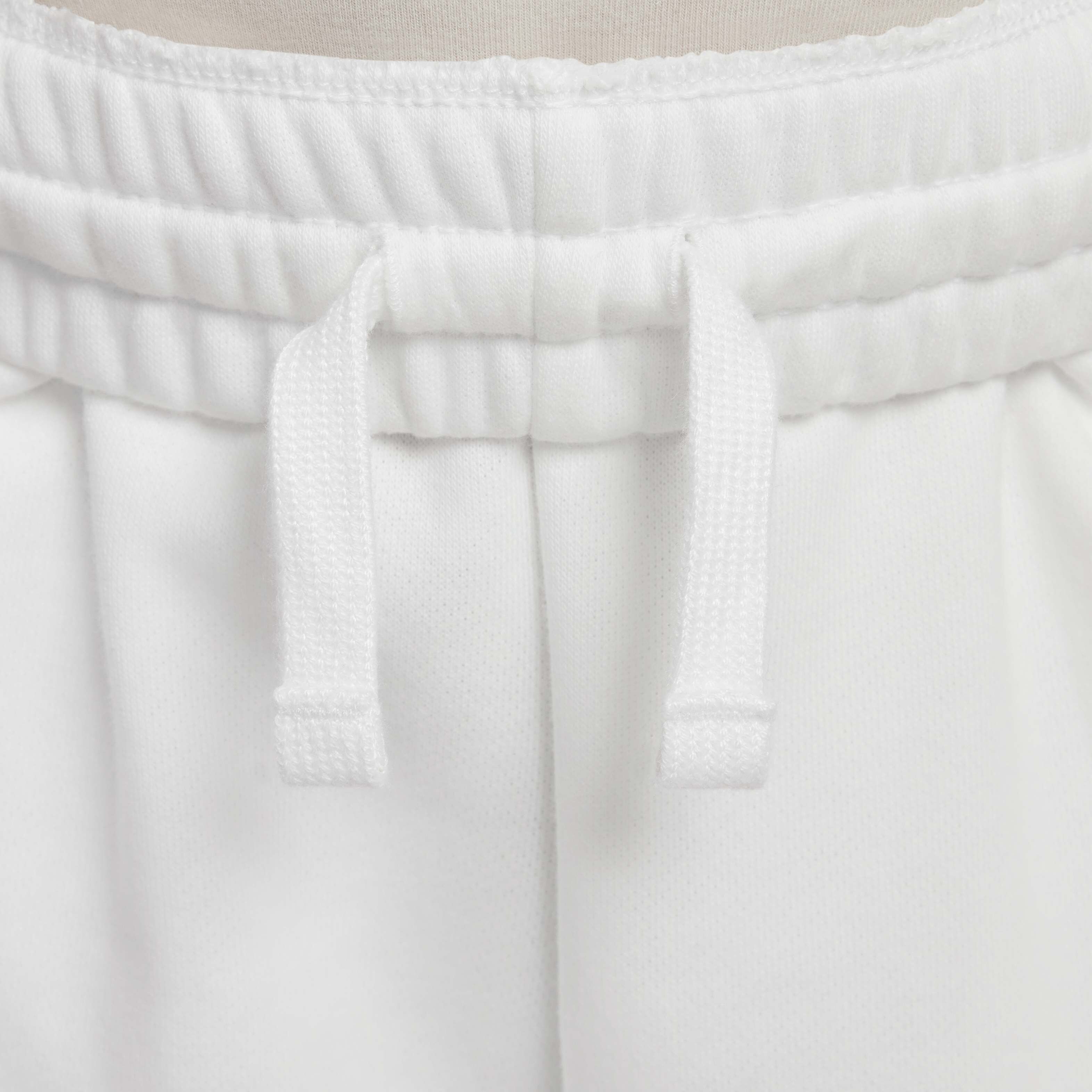 نايكي سبورتسوير كلوب image number 3