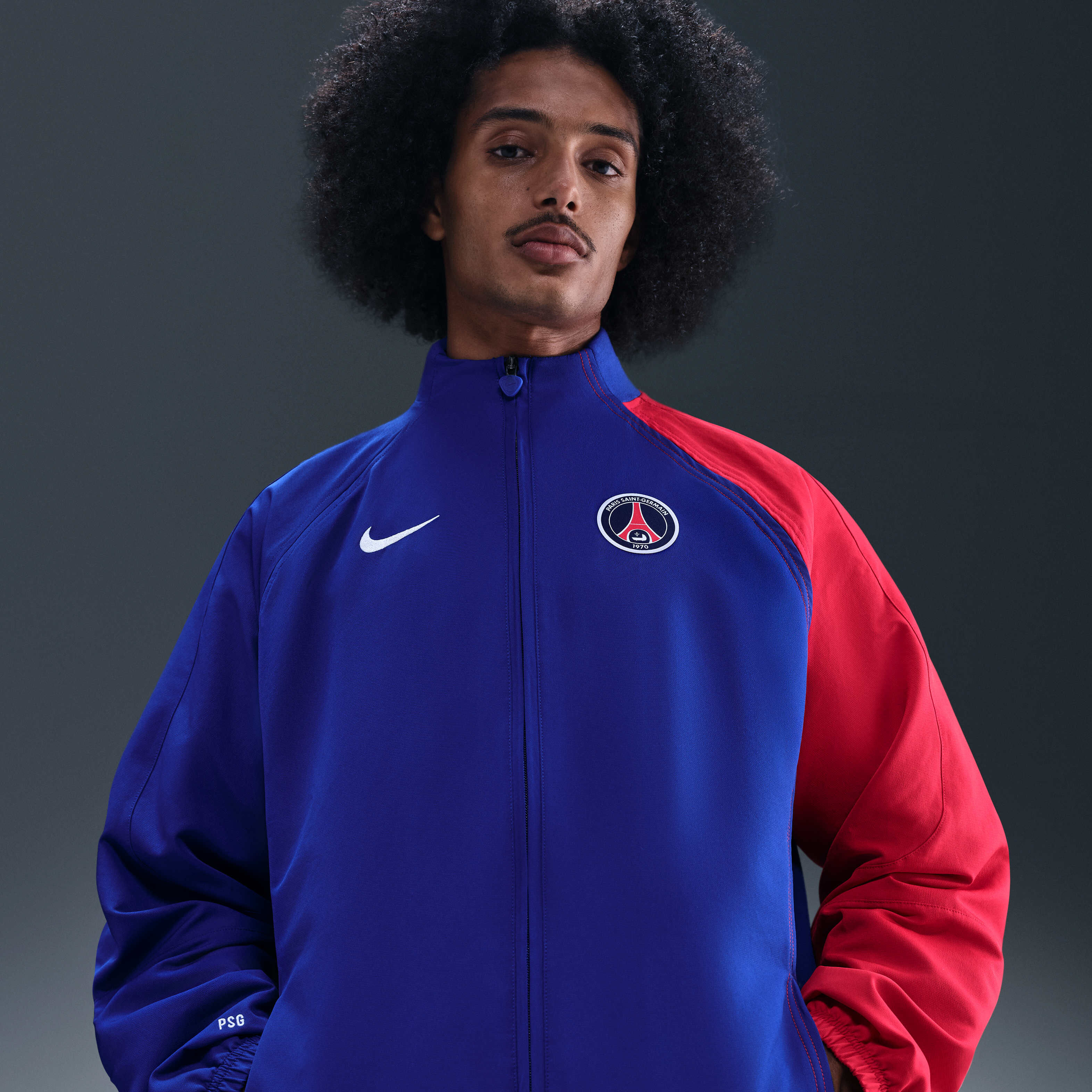 美品NIKE PSG リバプールFCRBサッカーフットサルトレーニングジャケット 美品NIKE PSG リバプールFCRBサッカーフットサルトレーニング
