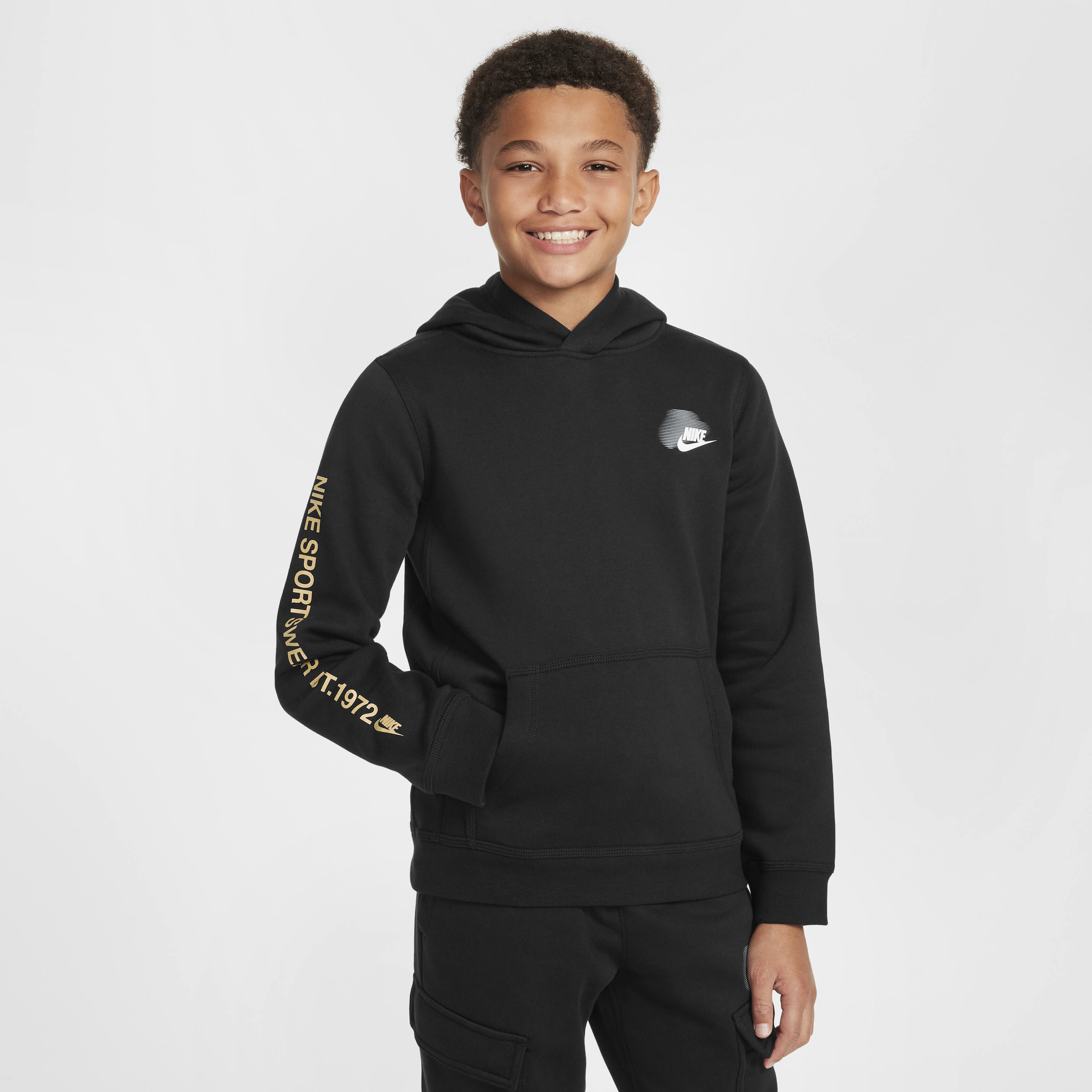 نايكي سبورتسوير ستاندرد ايشيو image number 0