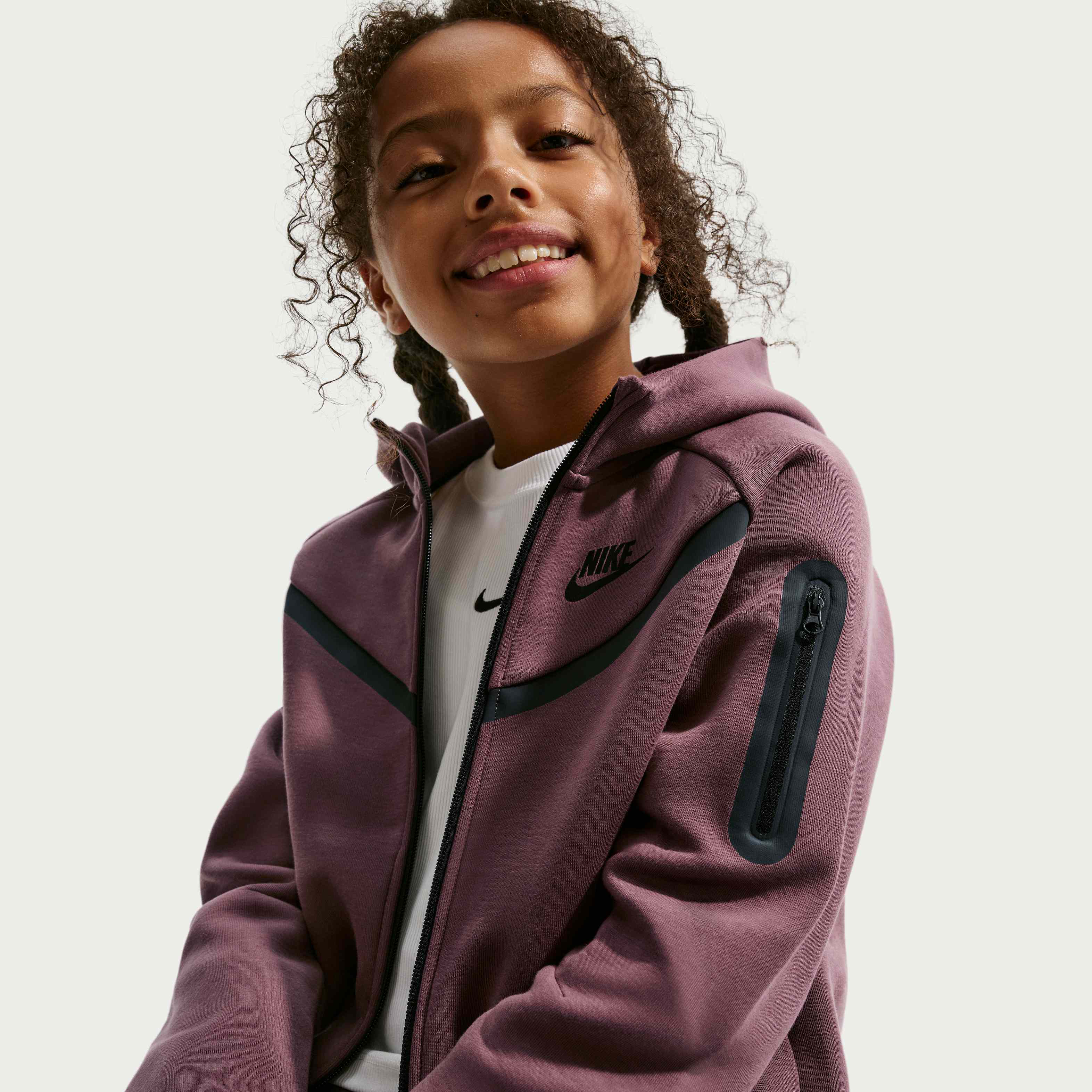 Nike Sportswear Tech Fleece image number 2