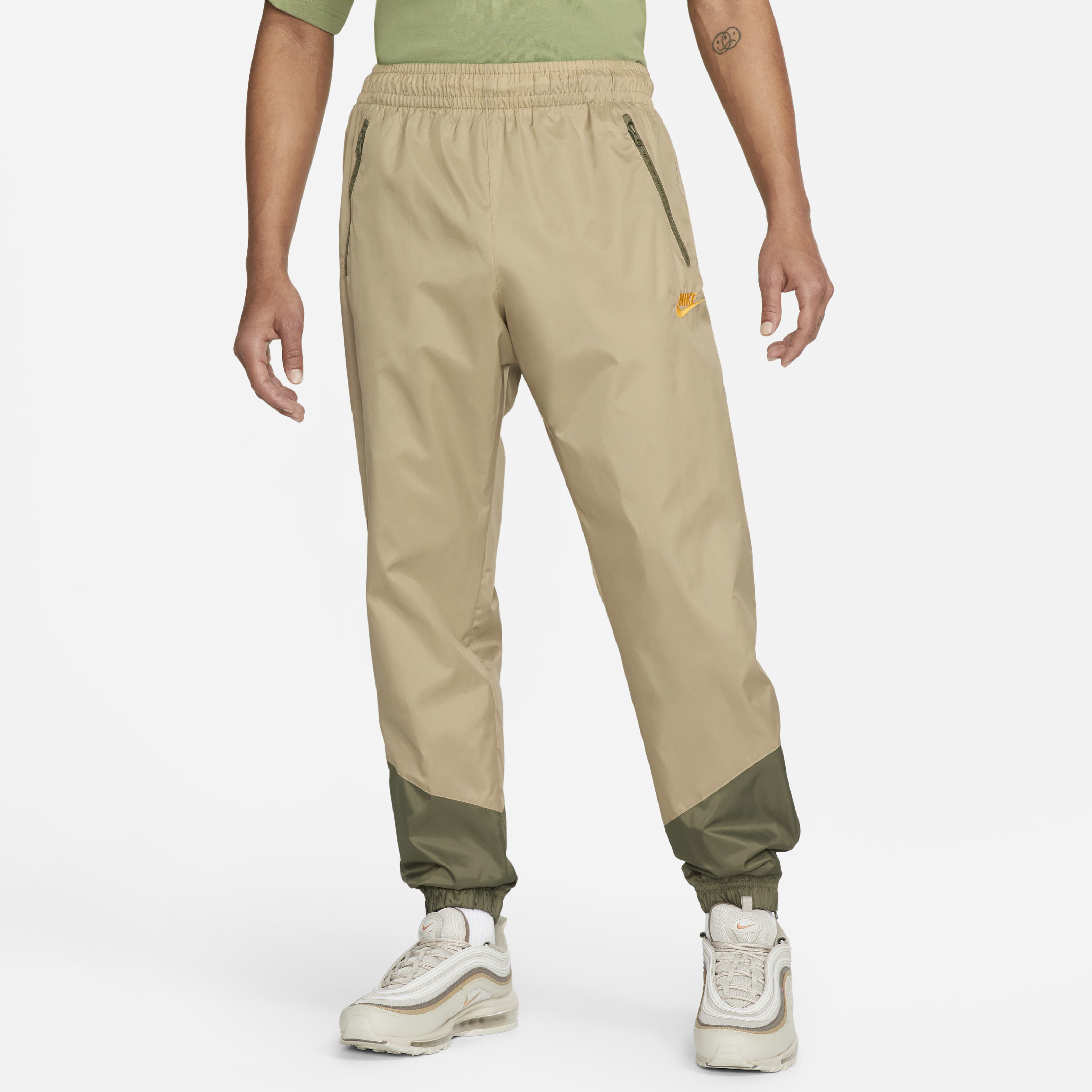 Nike Windrunner image number 0