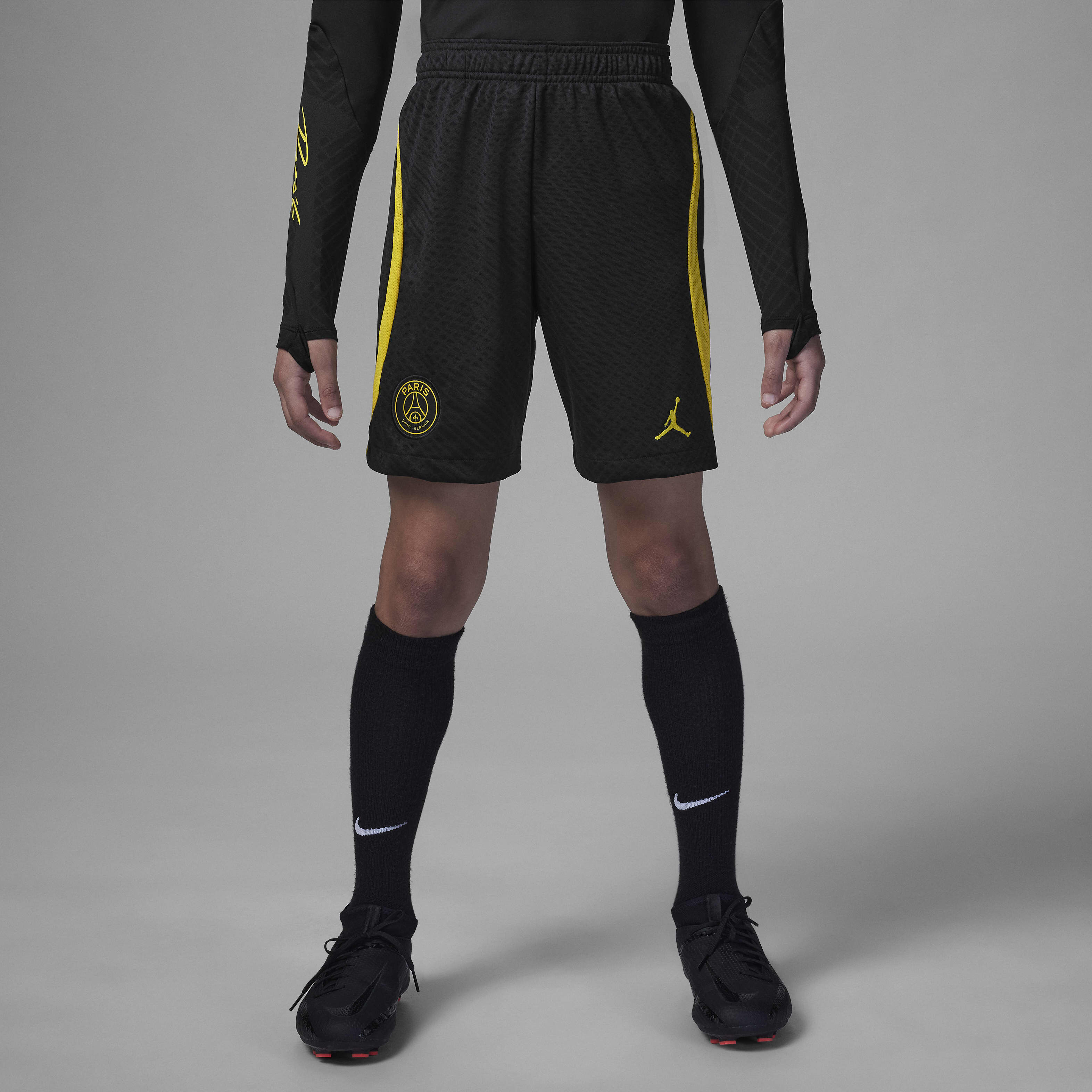 Paris Saint-Germain Strike image number 0