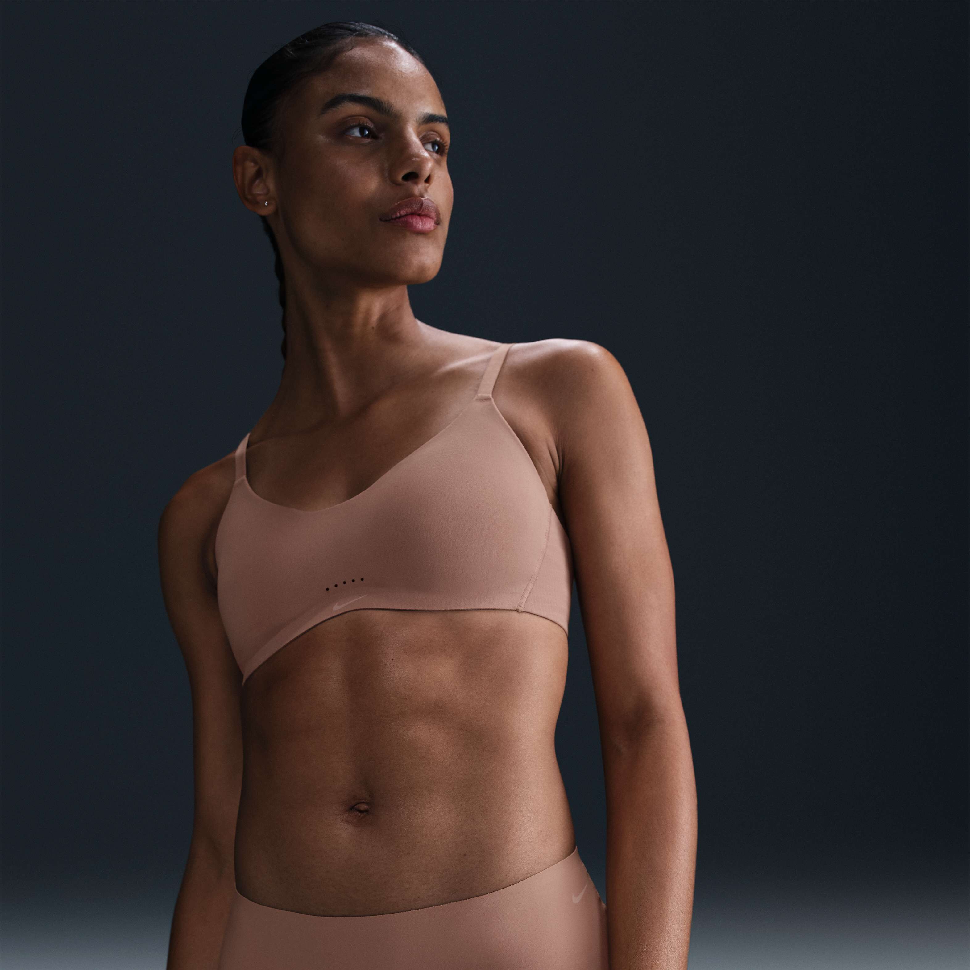 نايكي ليك بروتكشن: بيريود image number 1