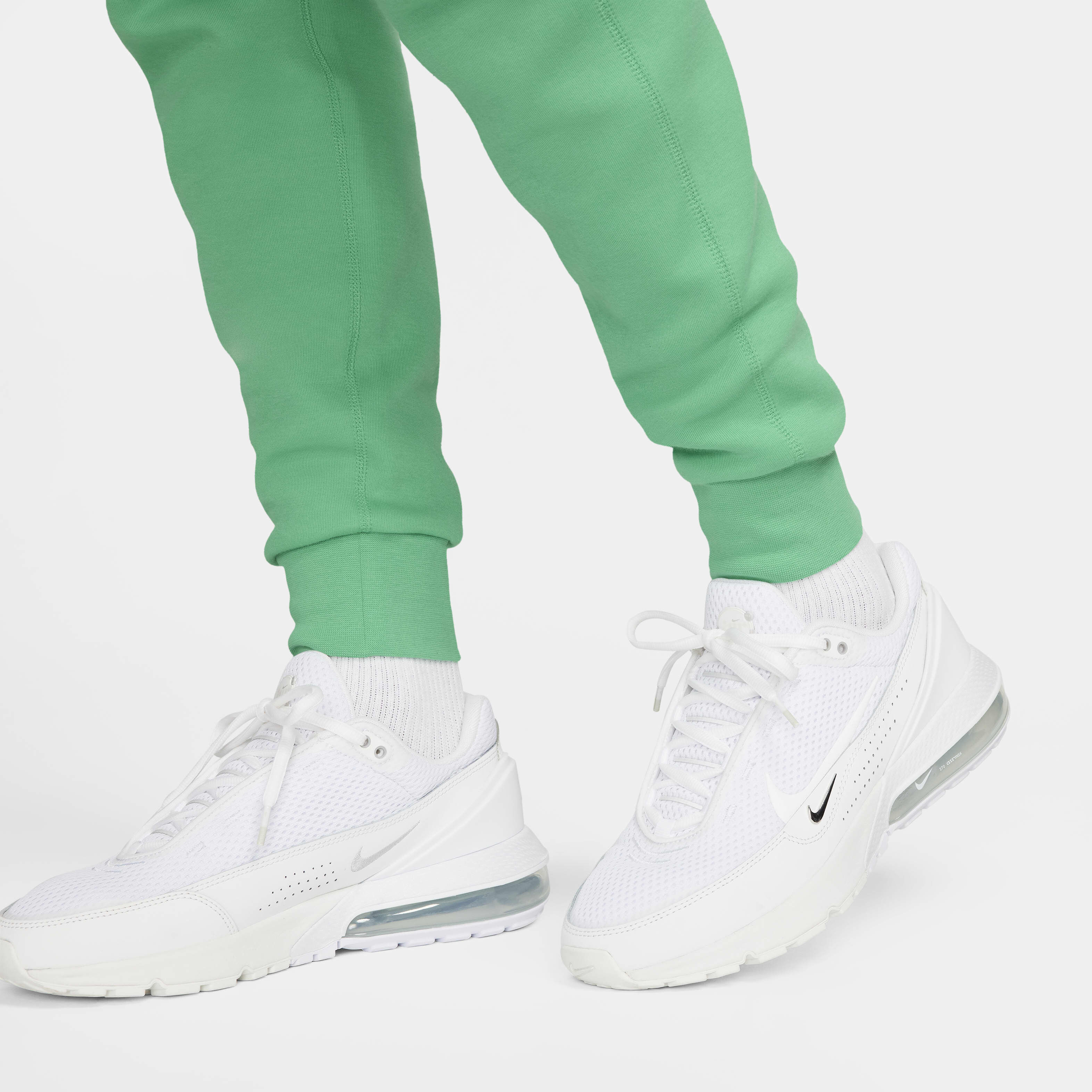 Nike Sportswear Tech Fleece image number 7