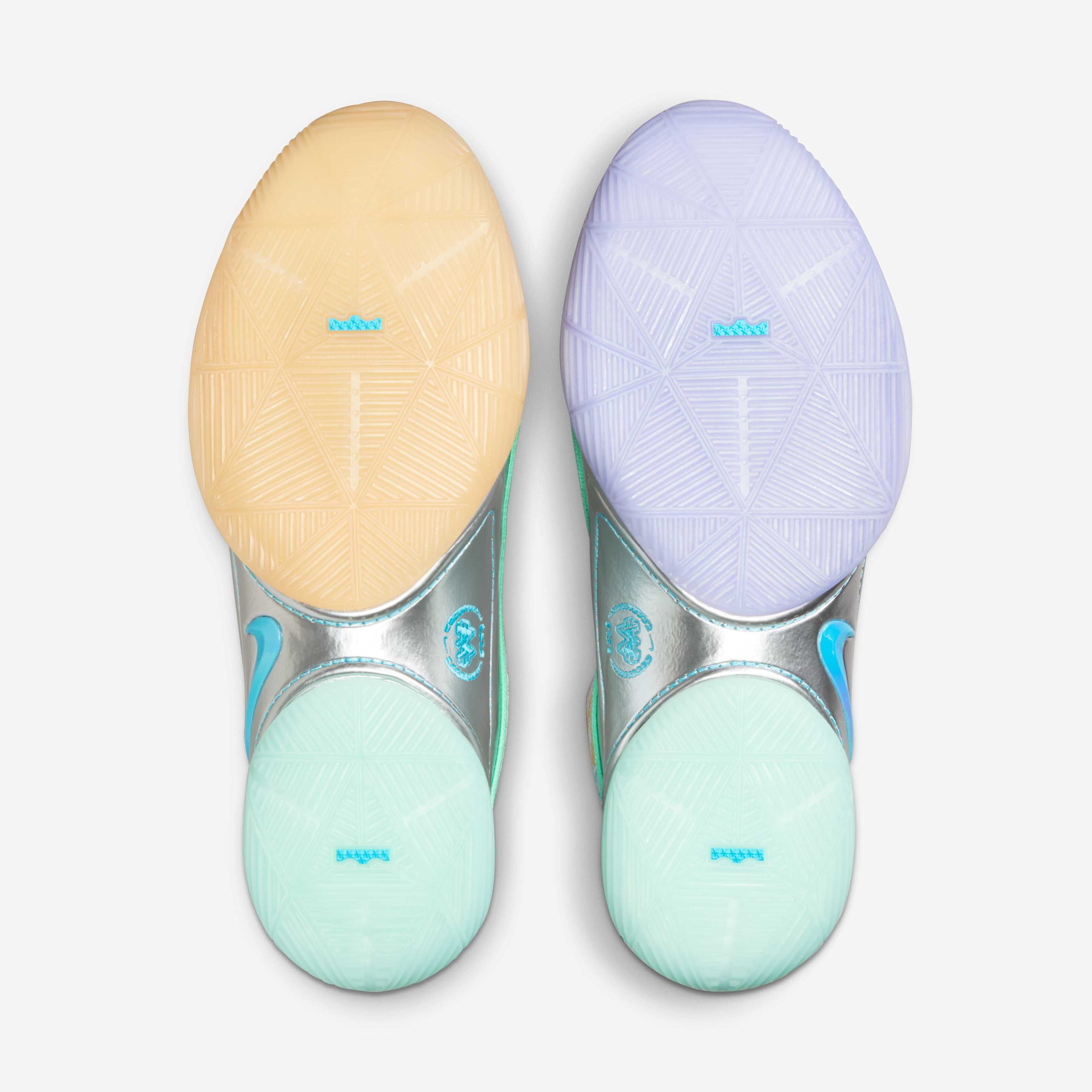 ليبرون XXII 'كورنسي' image number 9