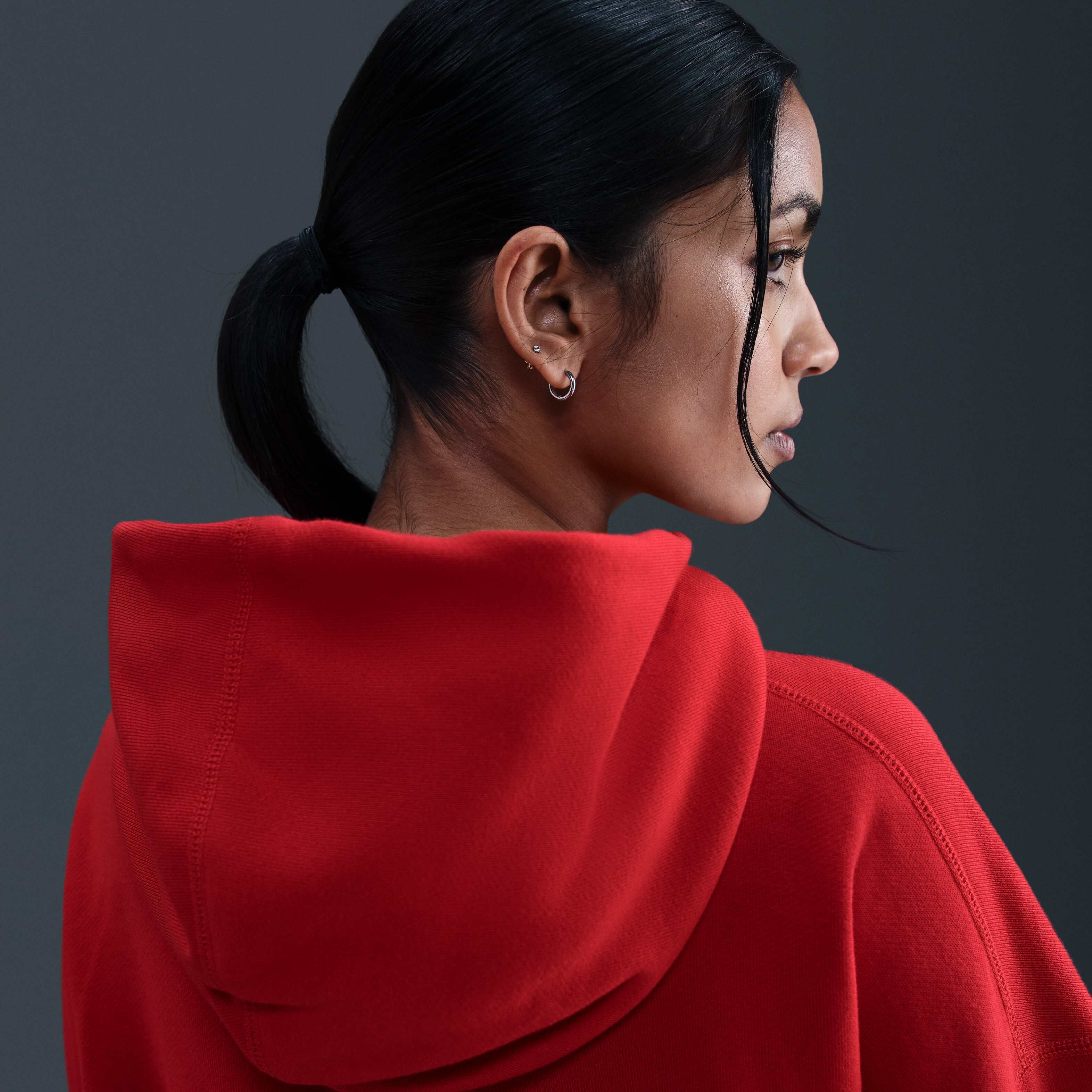 نايكي سبورتسوير image number 1