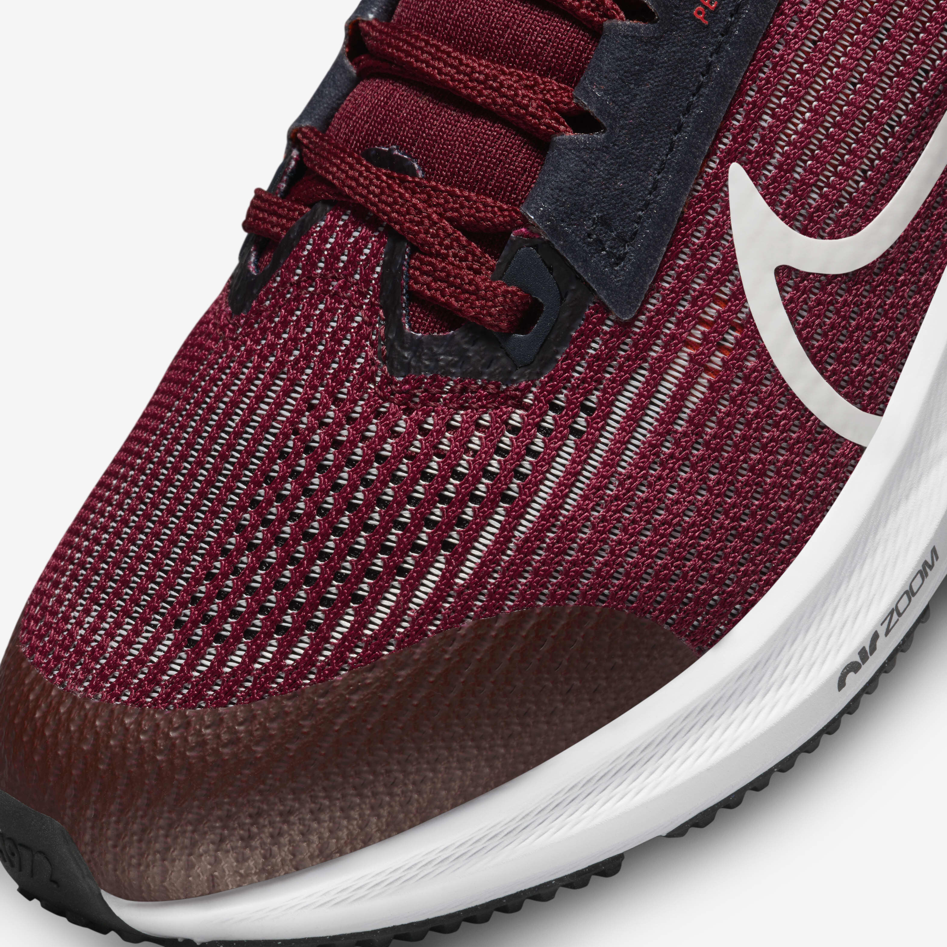 Nike Air Zoom Pegasus 40 image number 6