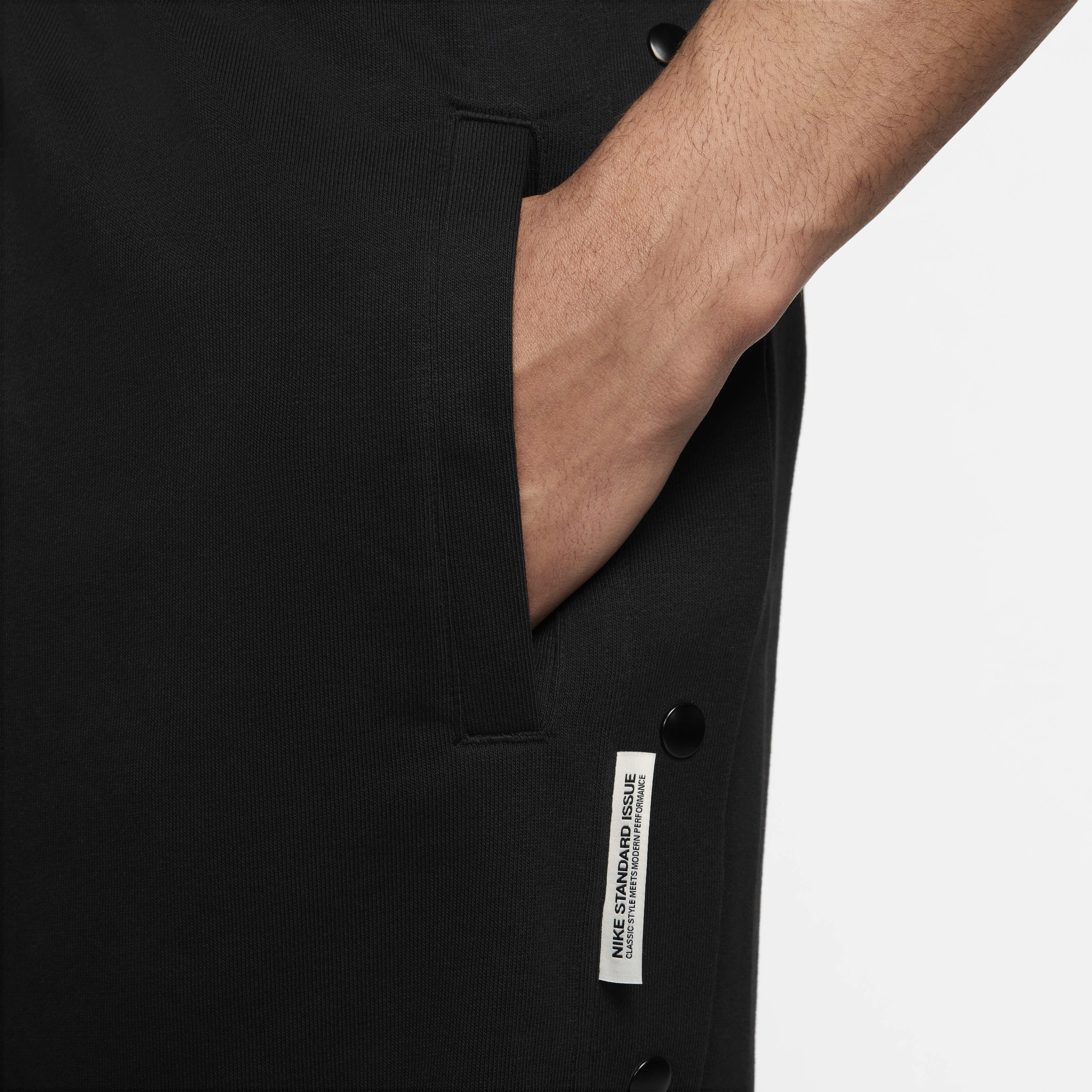 Nike Standard Issue image number 3