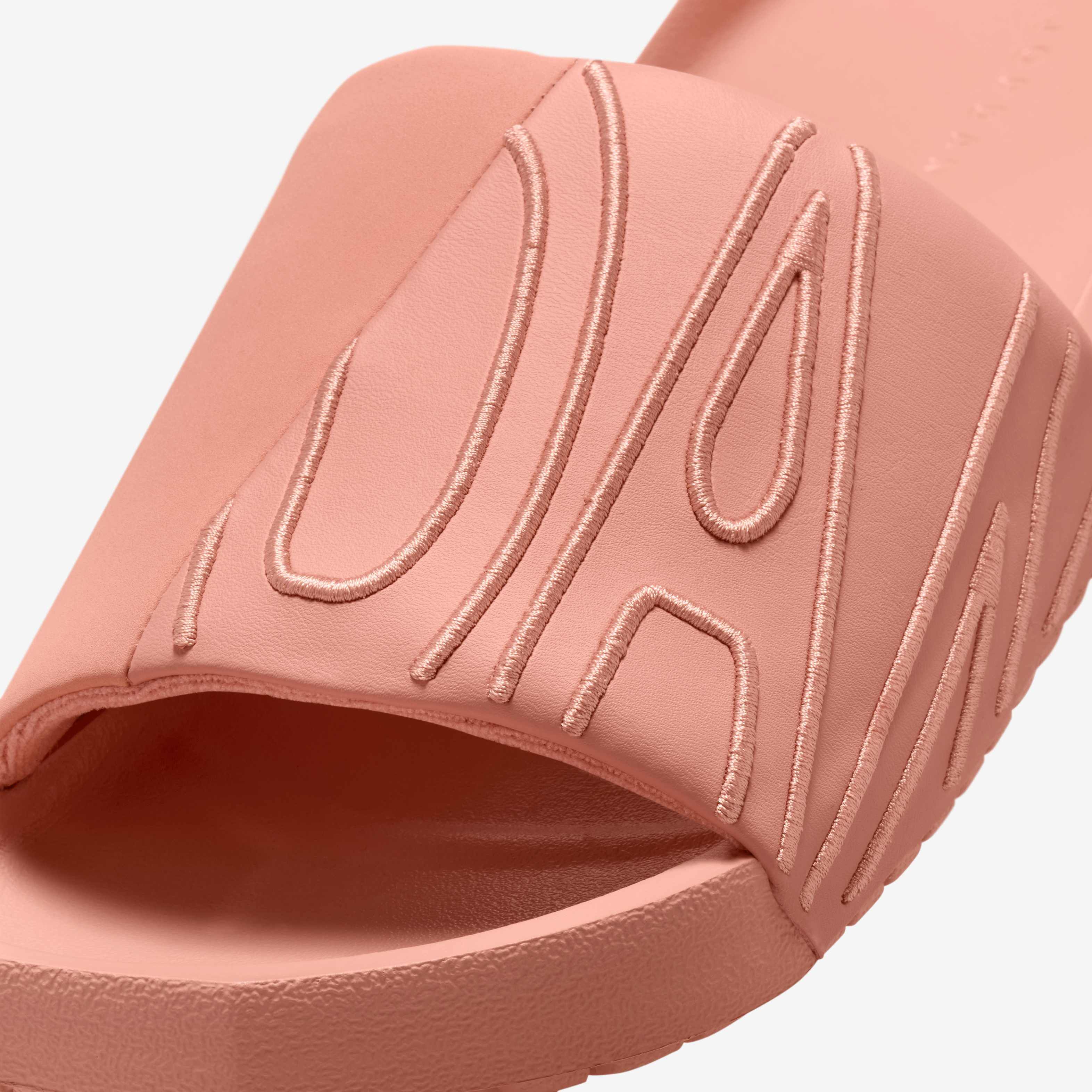 جوردن نولا image number 5