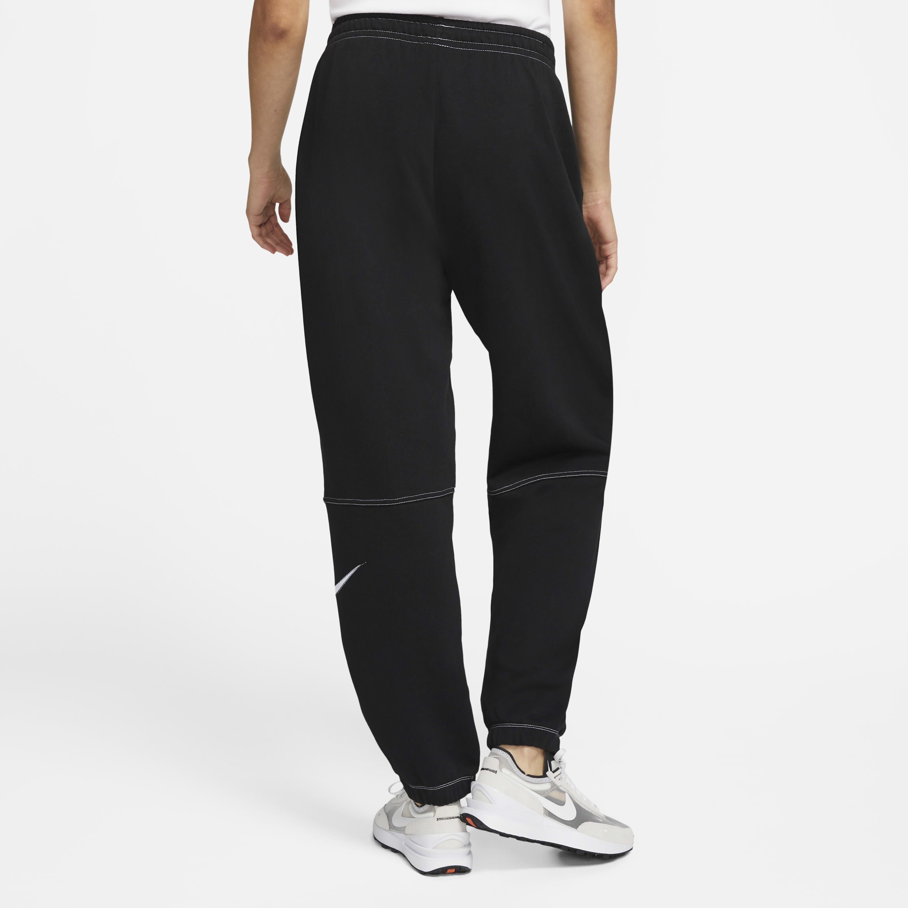 Nike Sportswear Swoosh image number 1