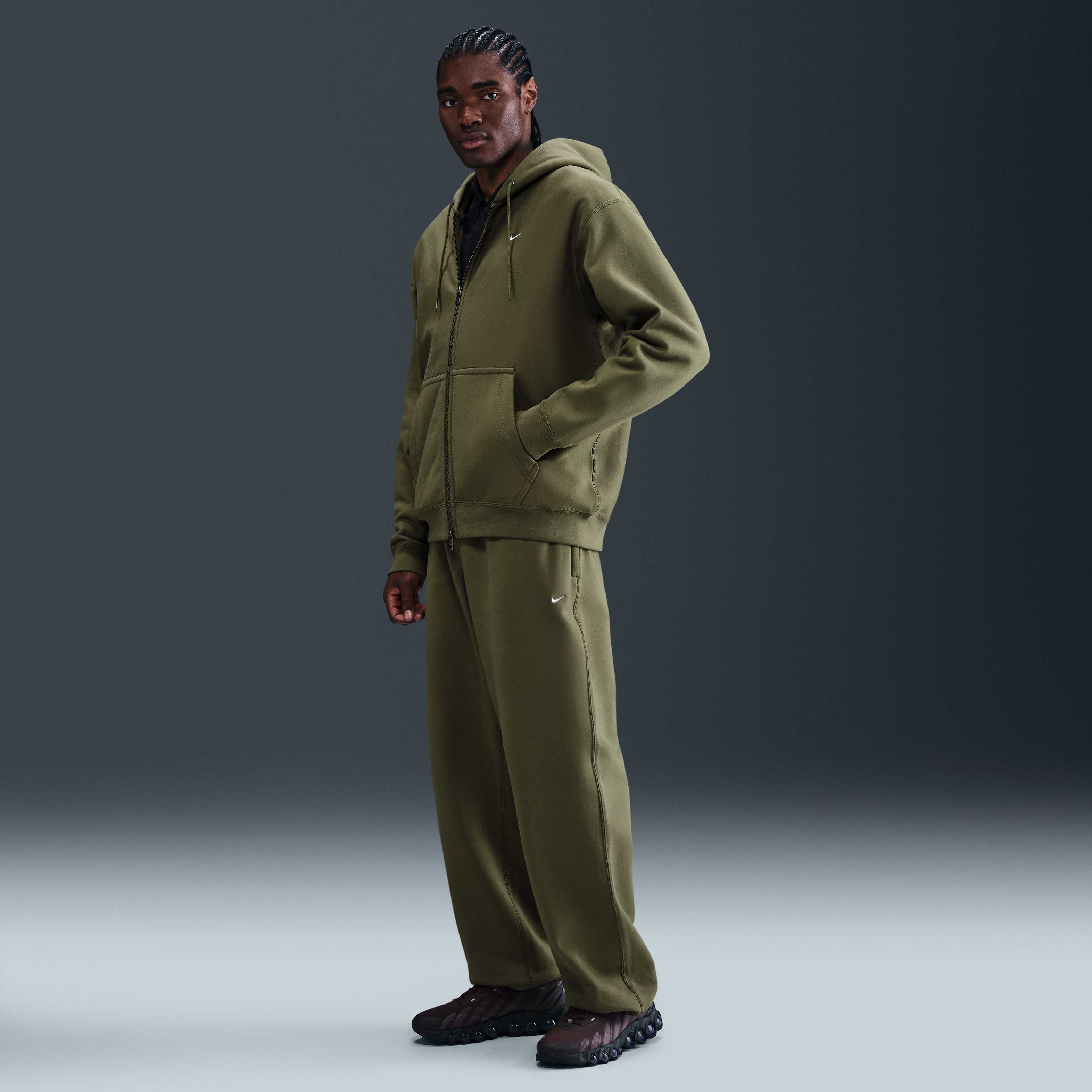 نايكي سولو سووش image number 0