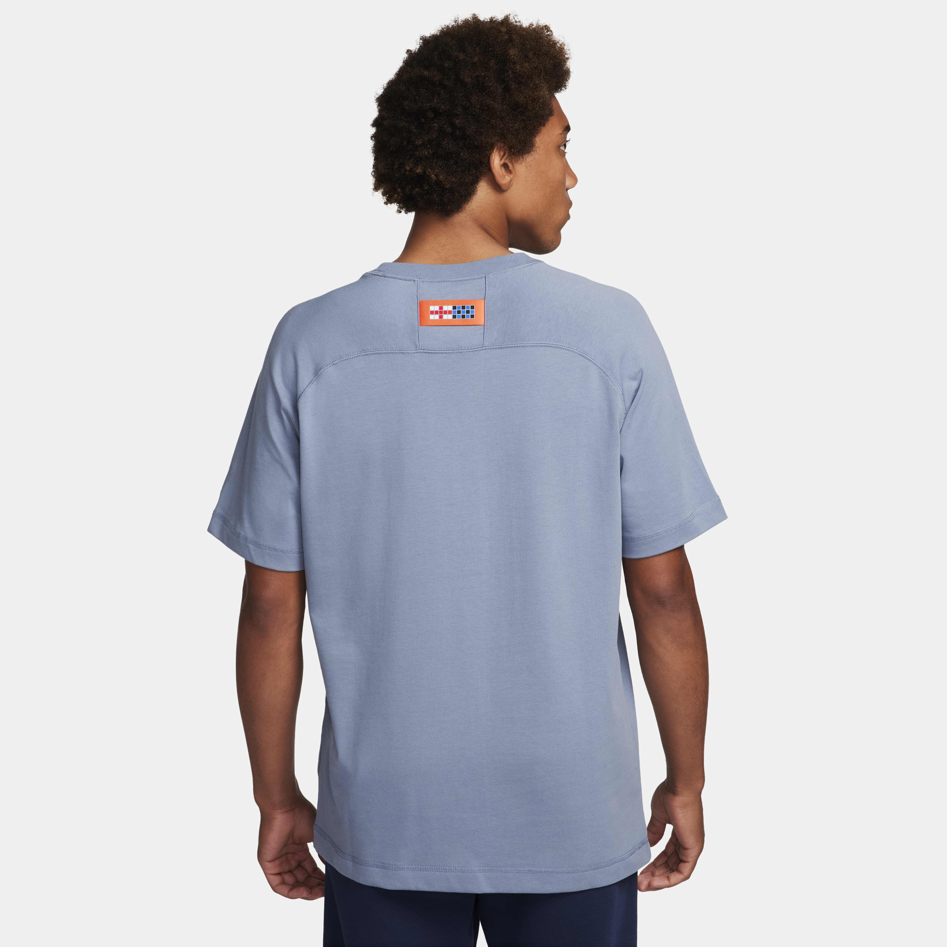 انتر ميلان ترافل البديل image number 1