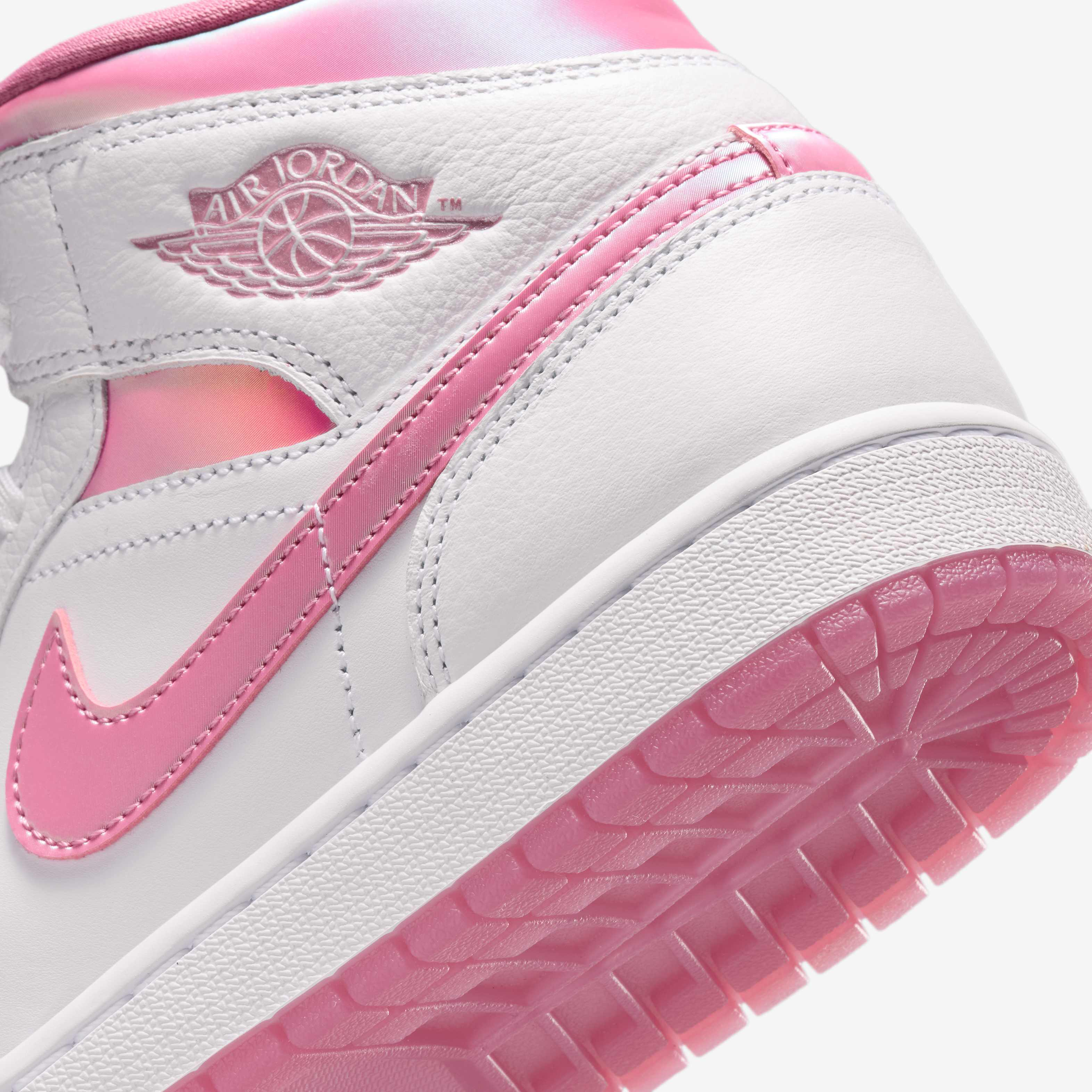 Air Jordan 1 Mid SE image number 7