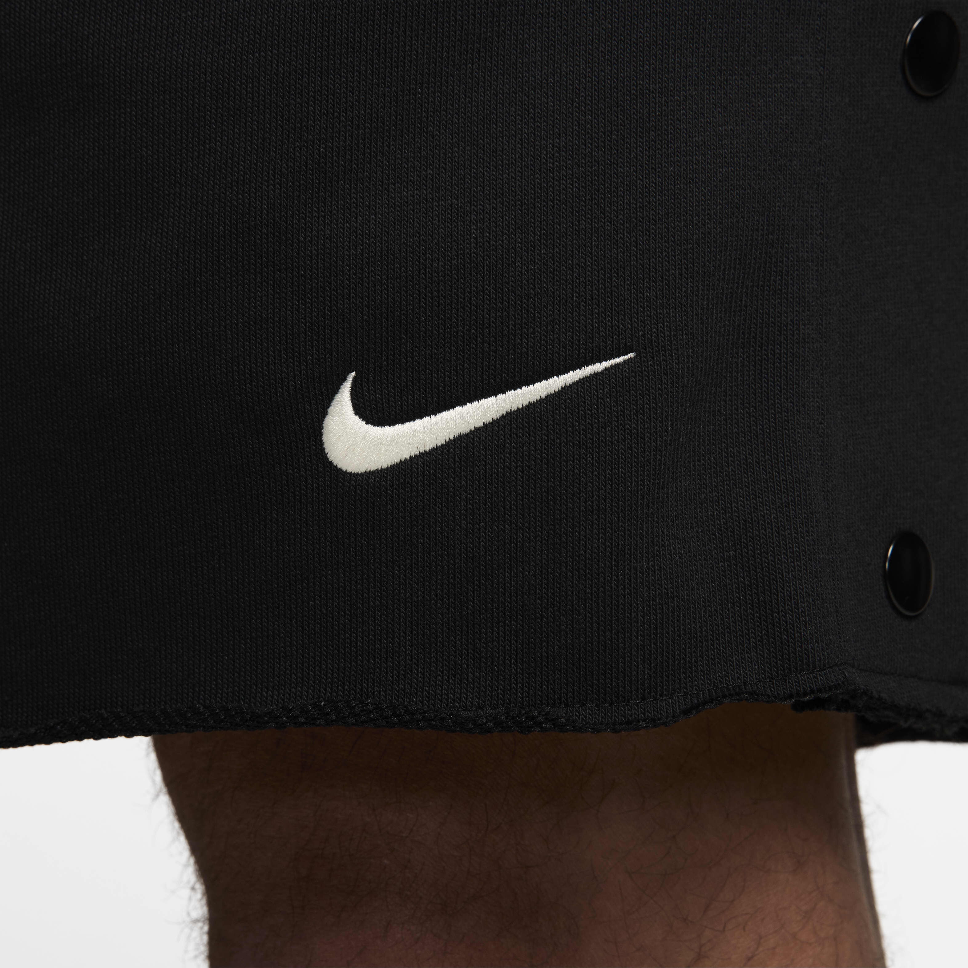 Nike Standard Issue image number 4