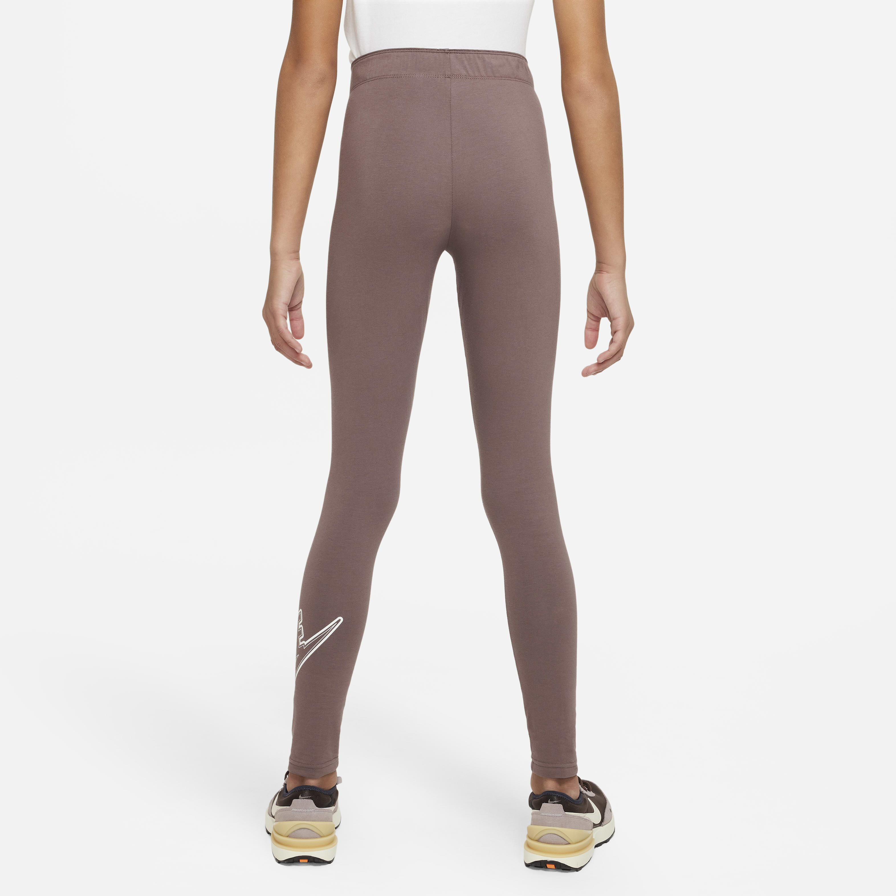 نايكي سبورتسوير فيفوريتس image number 1